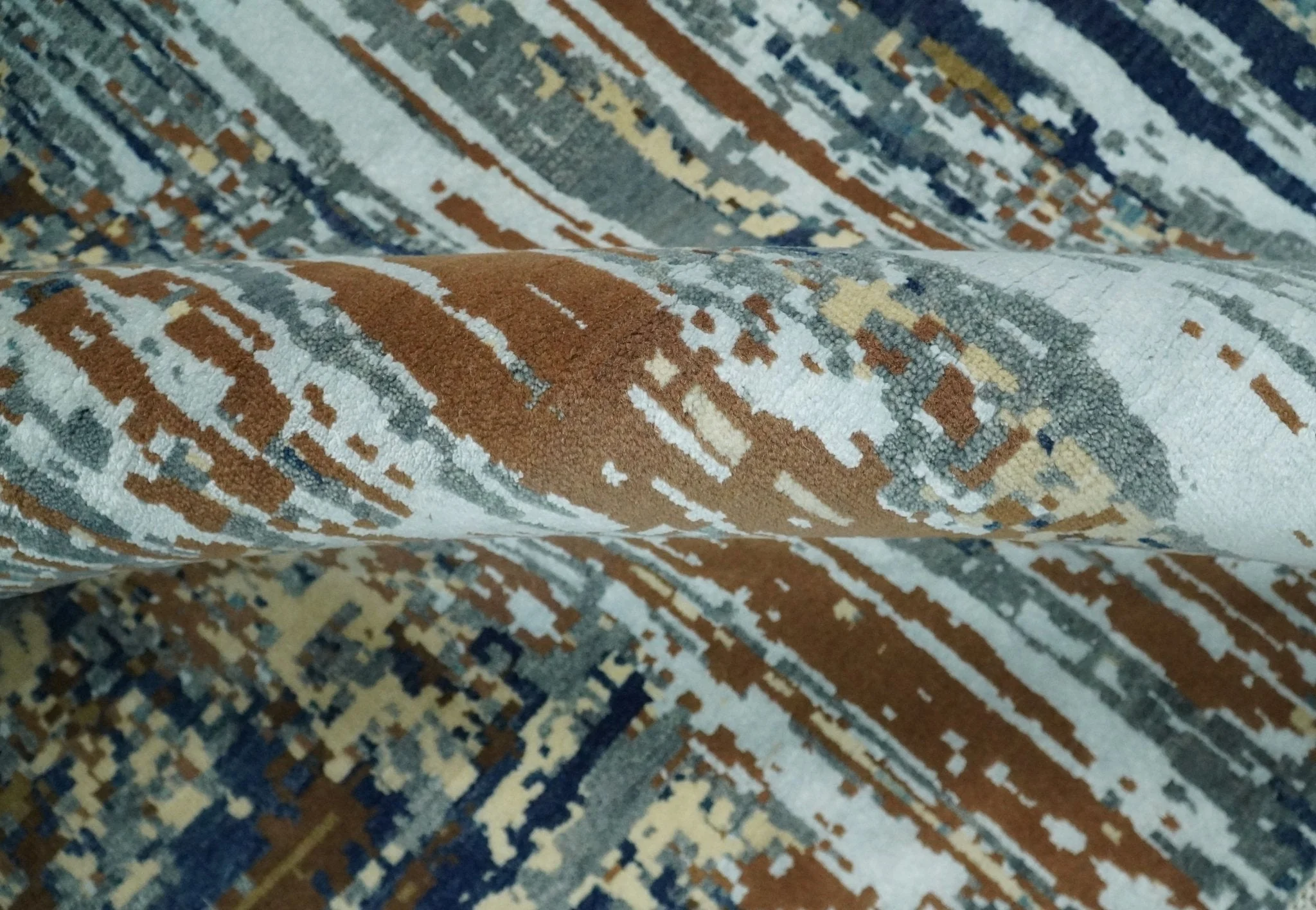 8x10 Fine Hand Knotted Blue And Brown Modern Abstract Wool and Bamboo Silk Area Rug - Image 10