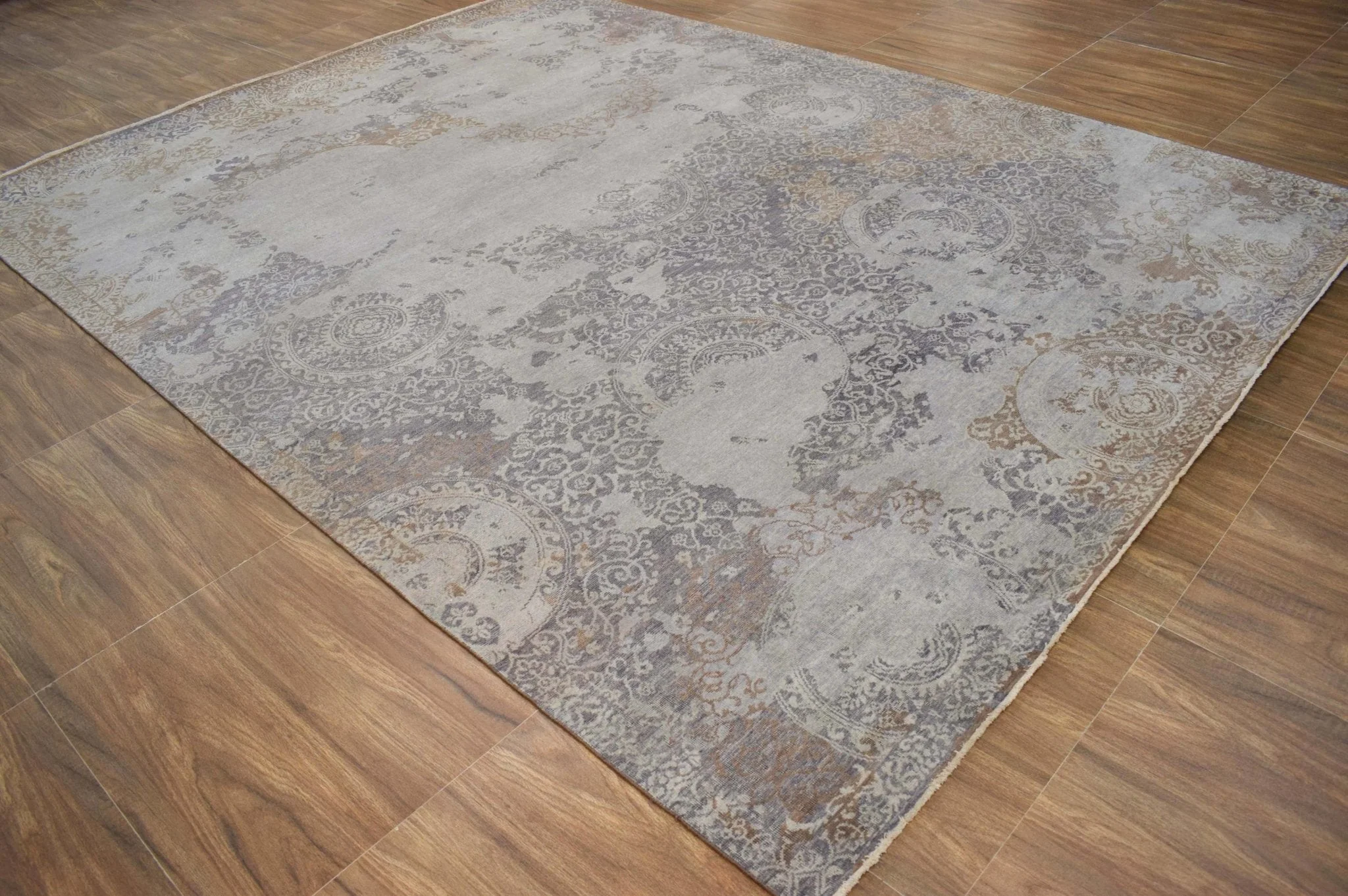 Brown Traditional Style Hand Knotted Wool 8x10 Area Rug - Image 5