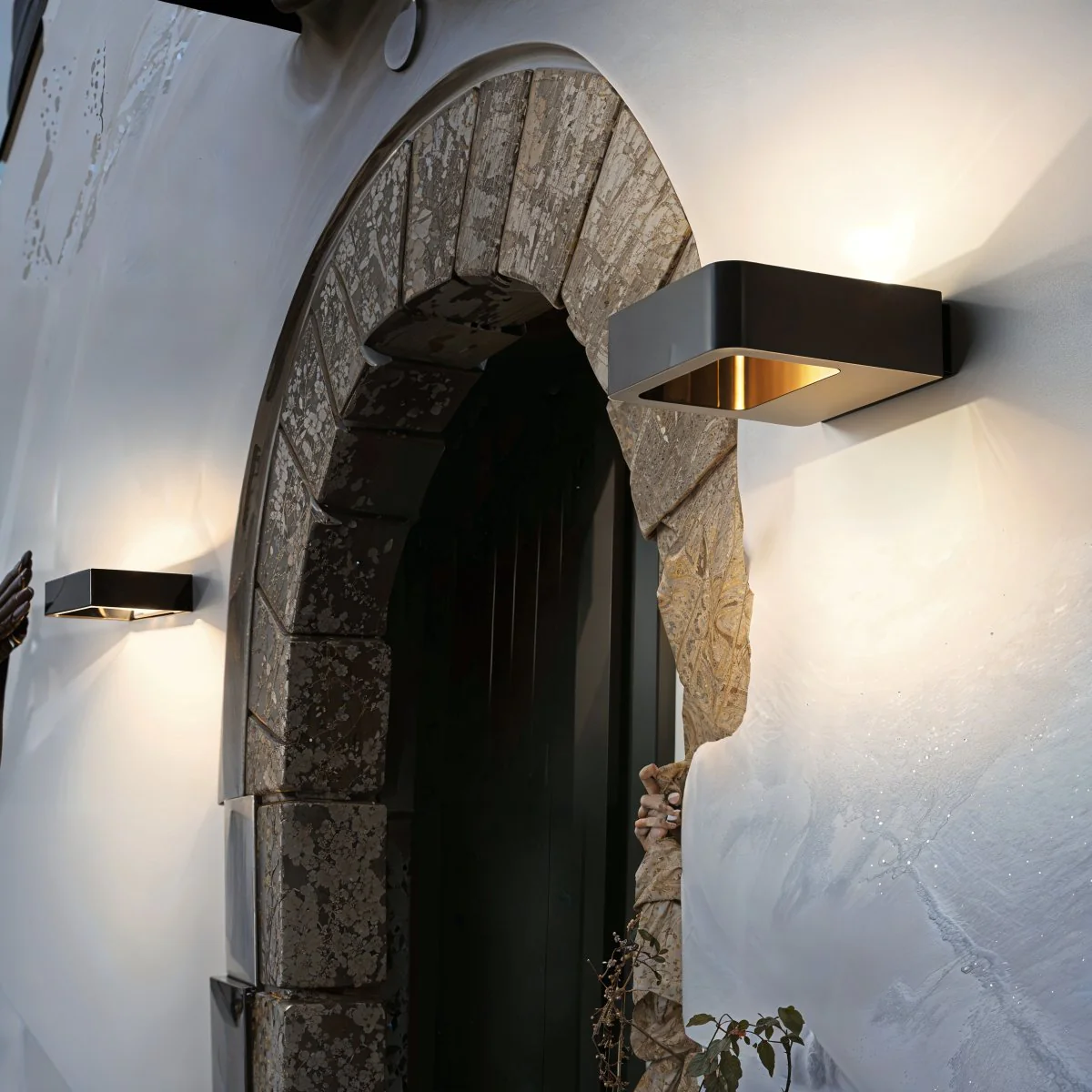 Abel Outdoor Wall Lamp - Image 8