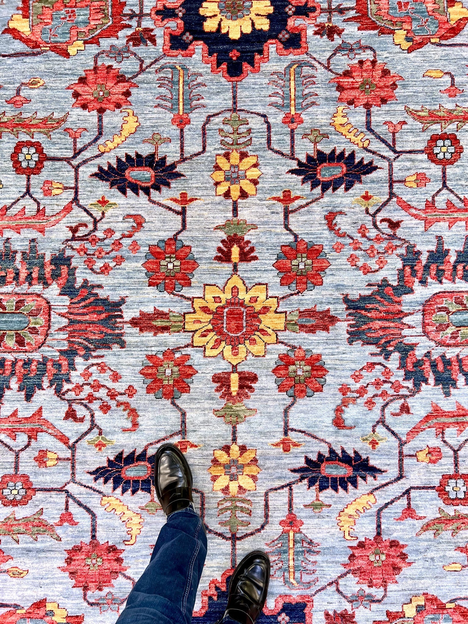Afgahn Heriz (10'02"x14'00") lt.blue/red - Image 12