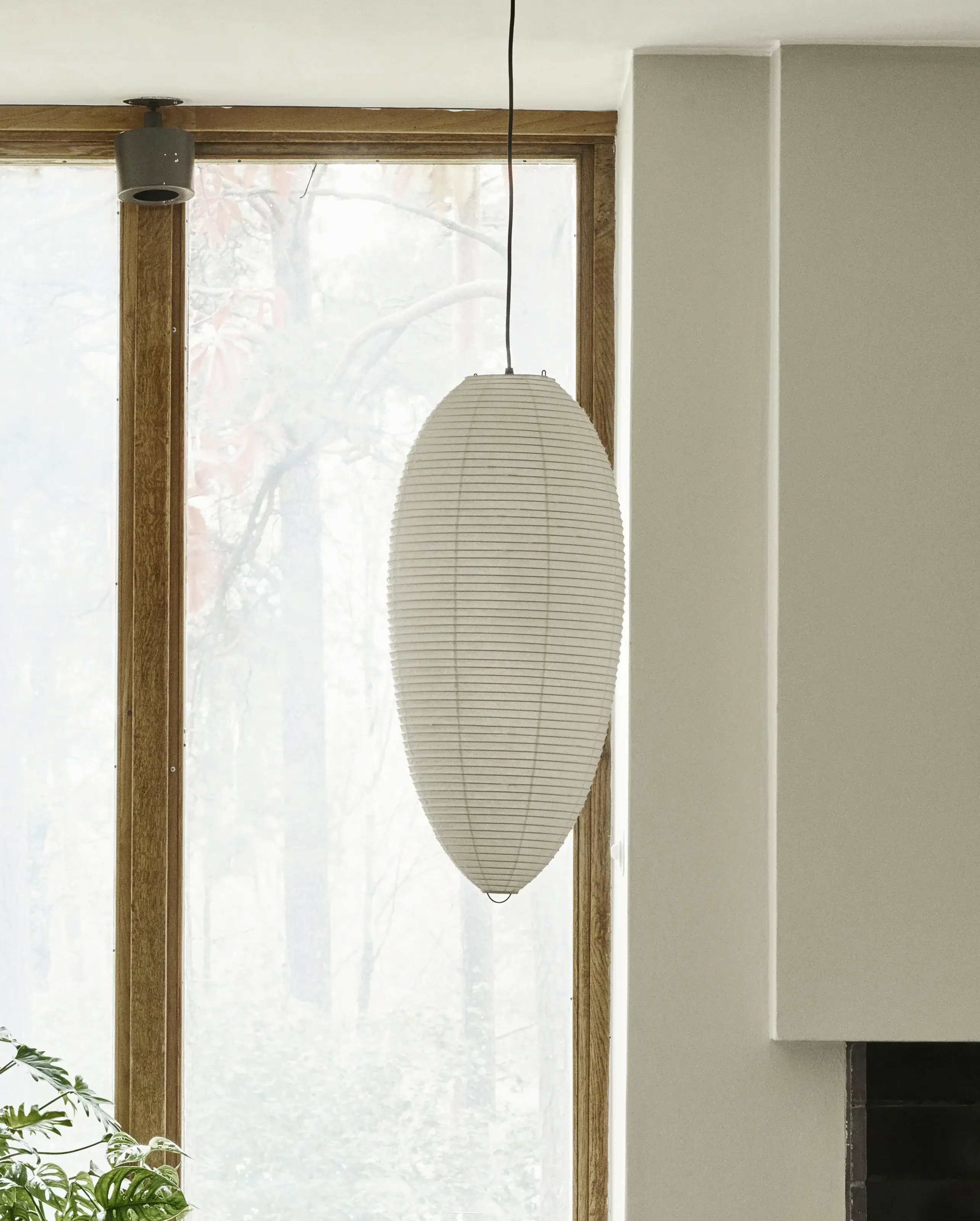Akari 23A 24A Pendant Lamp - Image 4