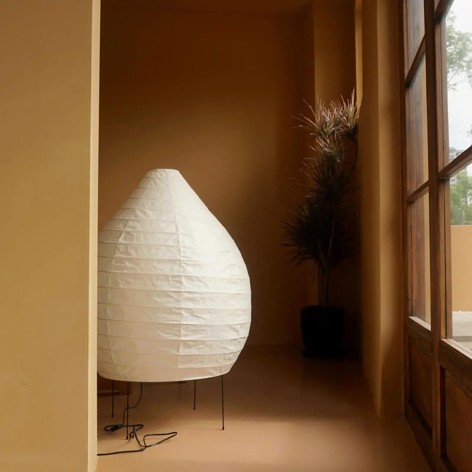 Akari 23N Floor Lamp - Image 10