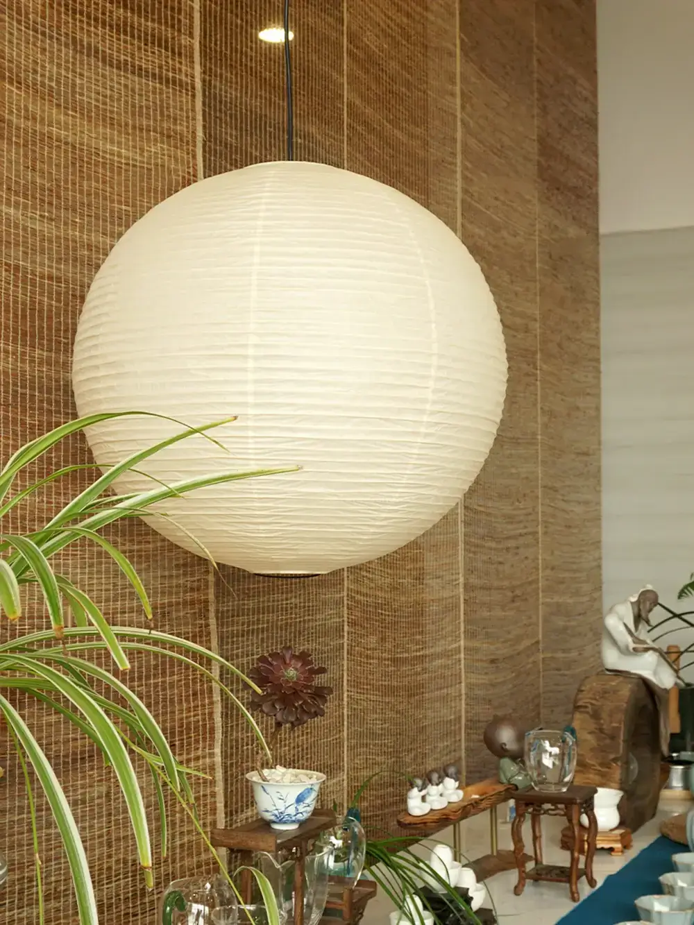 Akari 55A Pendant Light - Image 9