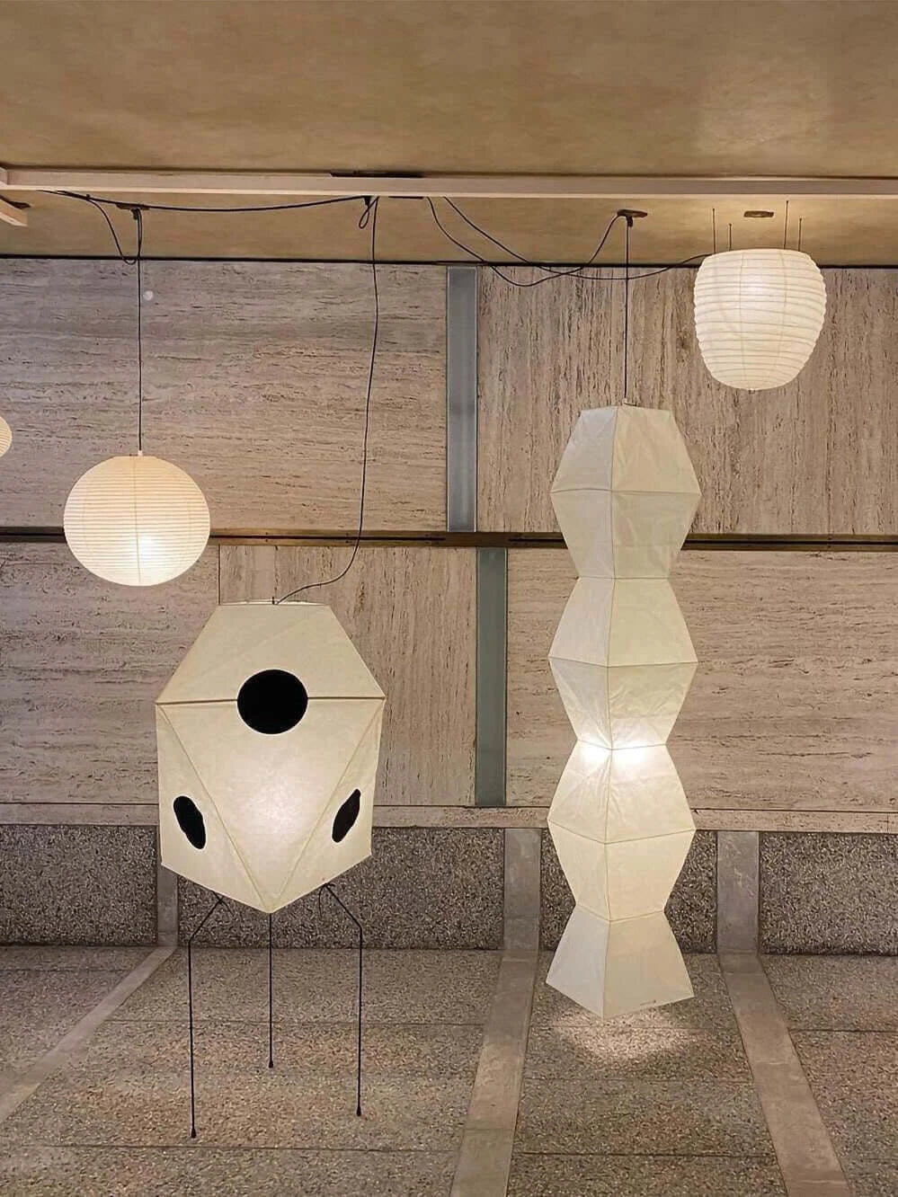Akari L7 Pendant Light - Image 4