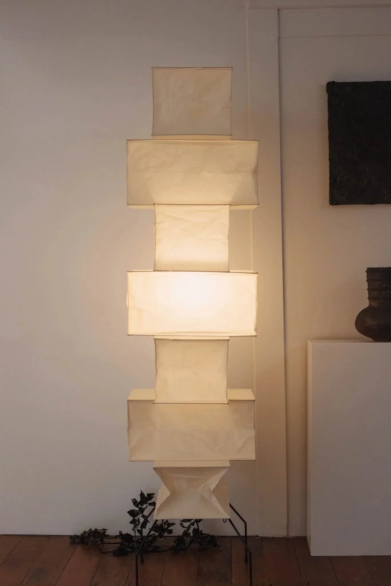 Akari UF4-L10 Floor Lamp - Image 6