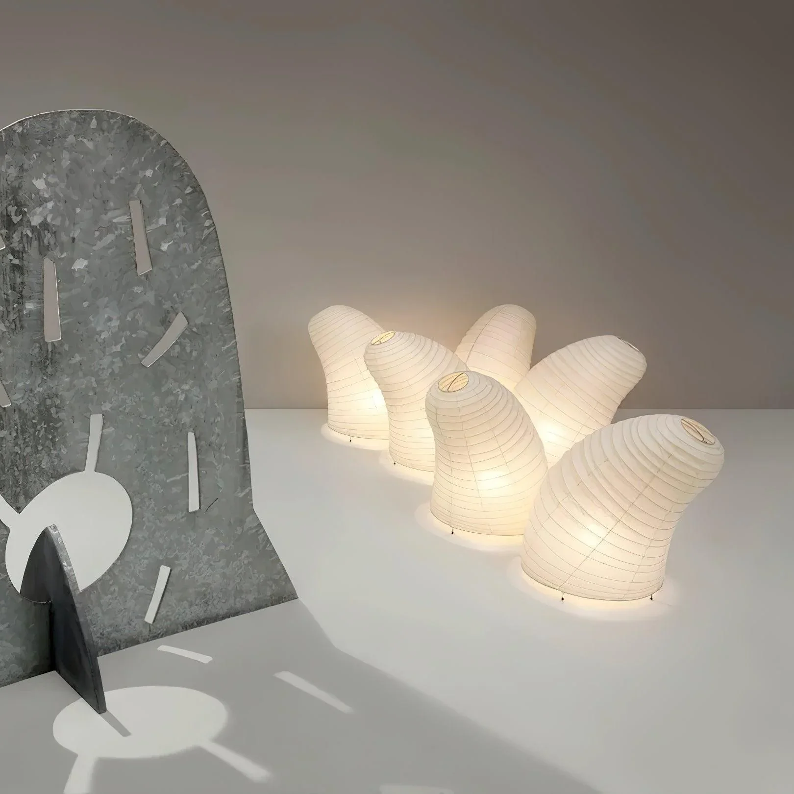 Akari VB-13T Table Lamp - Image 10
