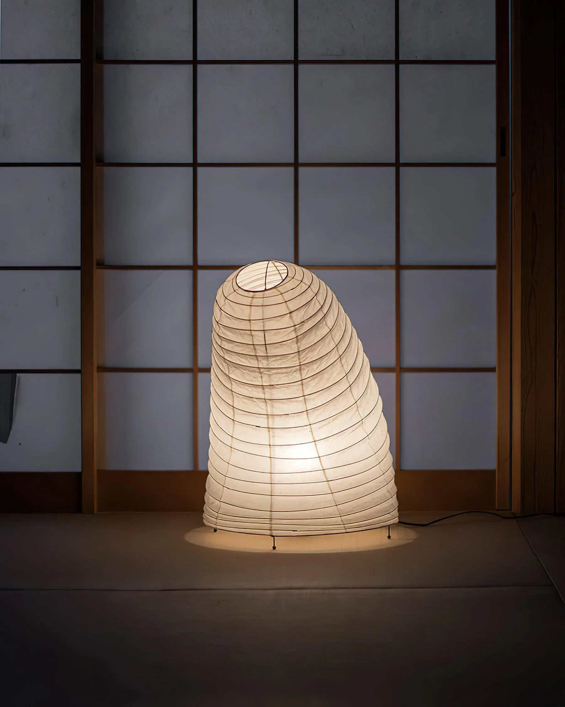 Akari VB-13T Table Lamp - Image 4