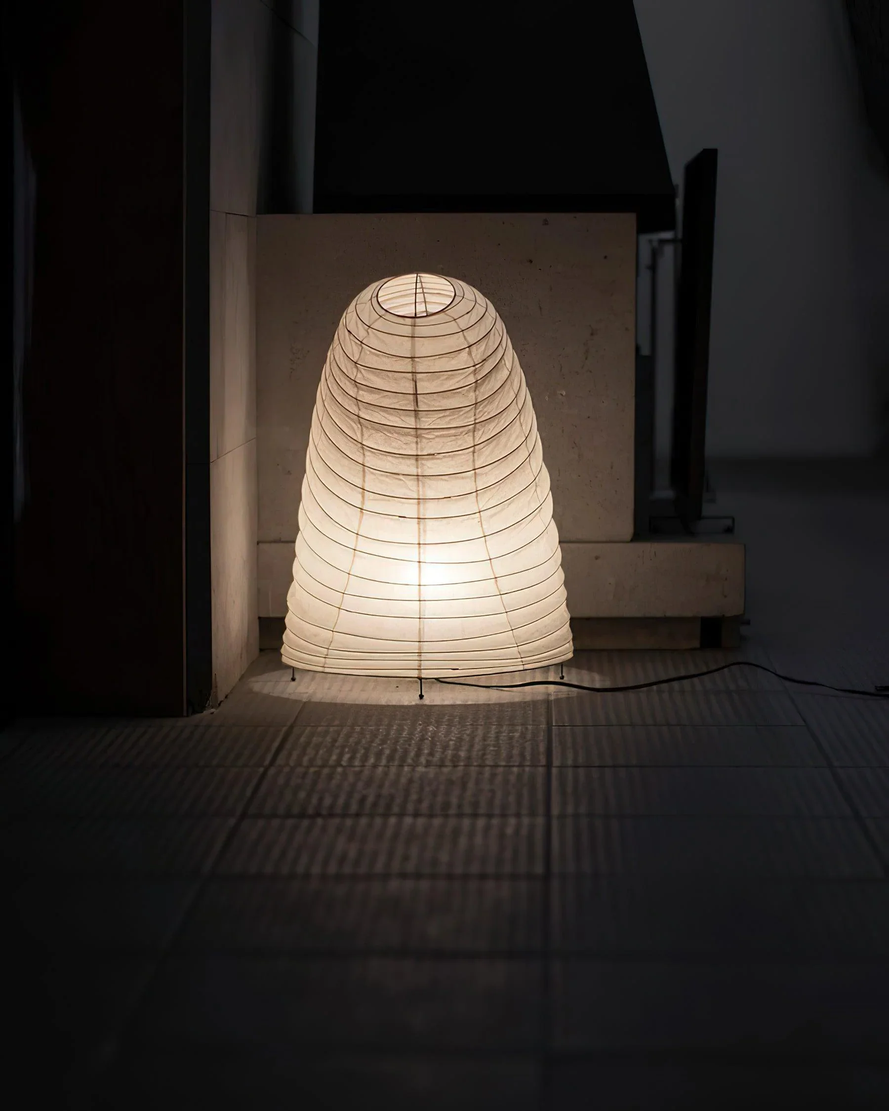 Akari VB-13T Table Lamp - Image 5