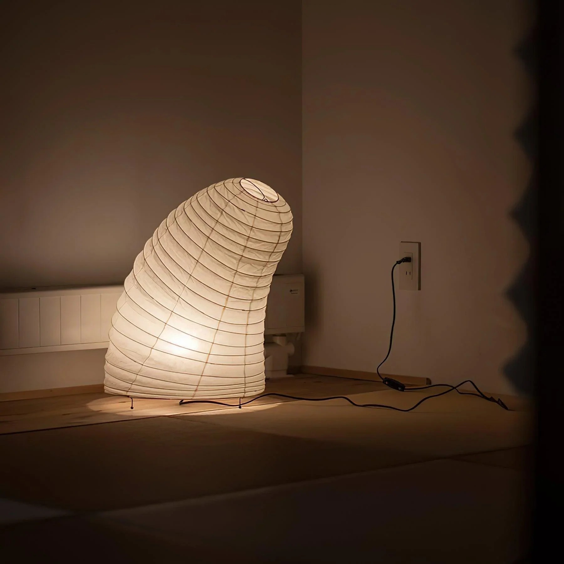 Akari VB-13T Table Lamp - Image 7