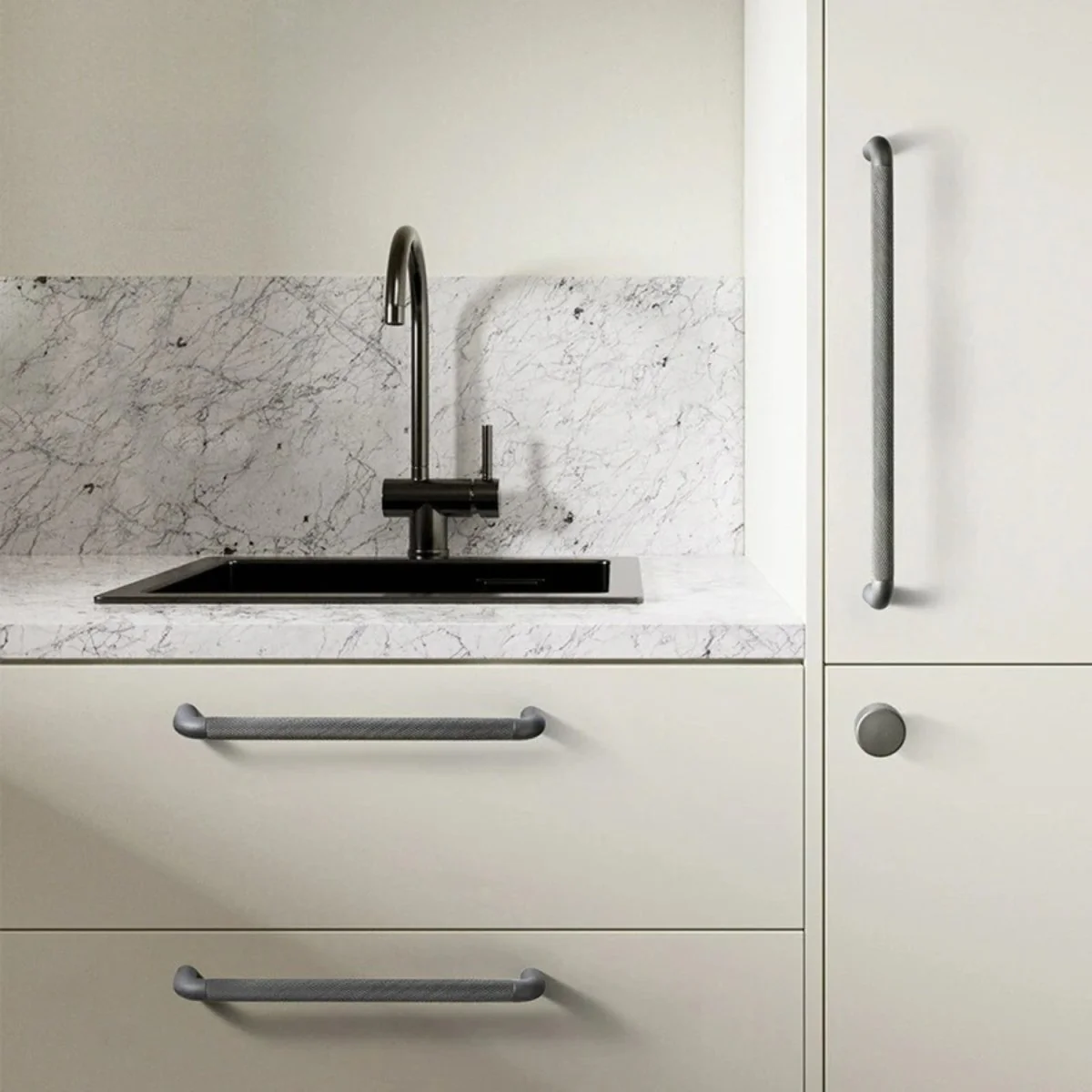 Alyma Knob & Pull Bar - Image 12