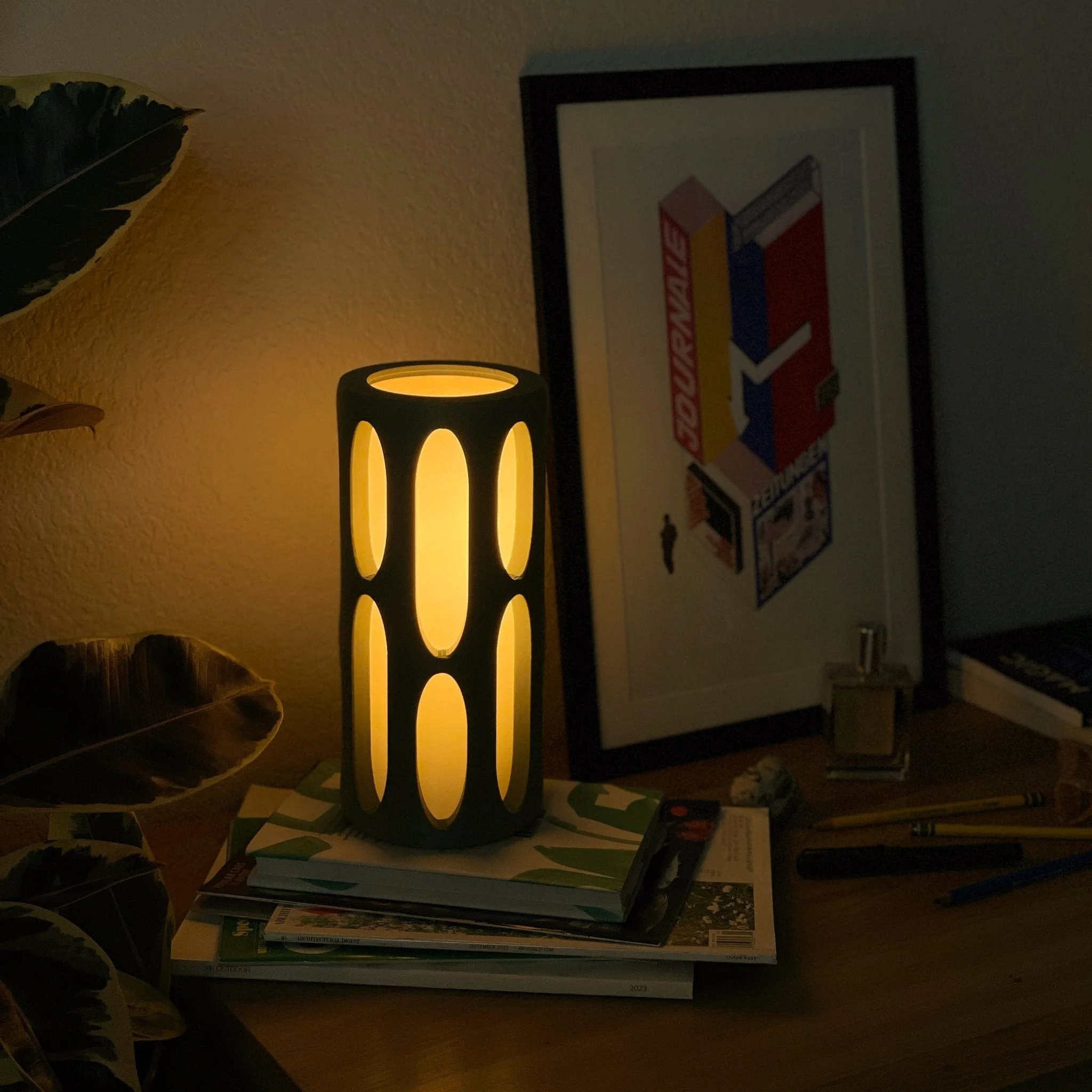Amoeba Table Lamp - Image 9