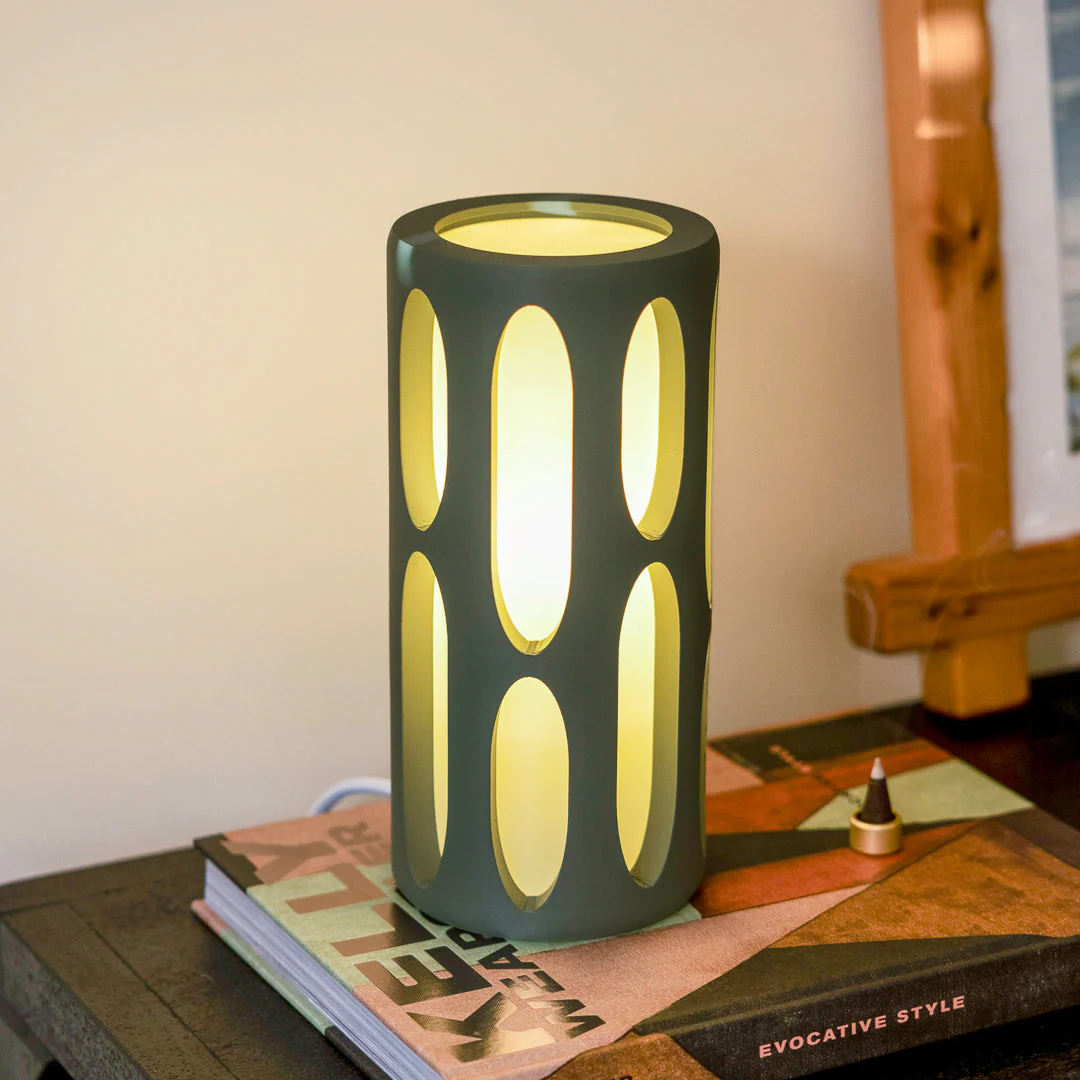 Amoeba Table Lamp - Image 3