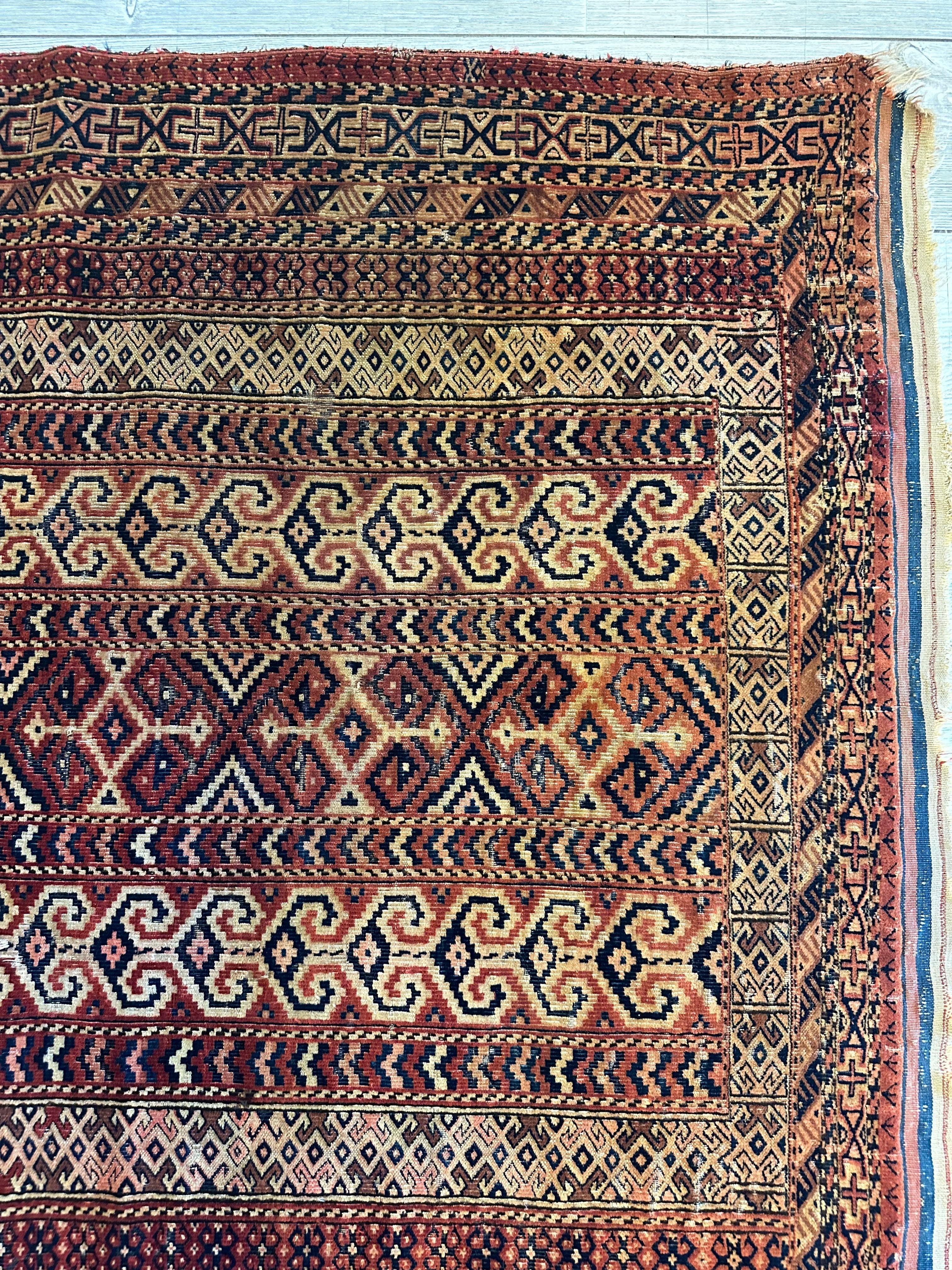 Antique 1890’s Turkoman Prayer Rug or Namazlyk 4’ x 5’2” - Image 5