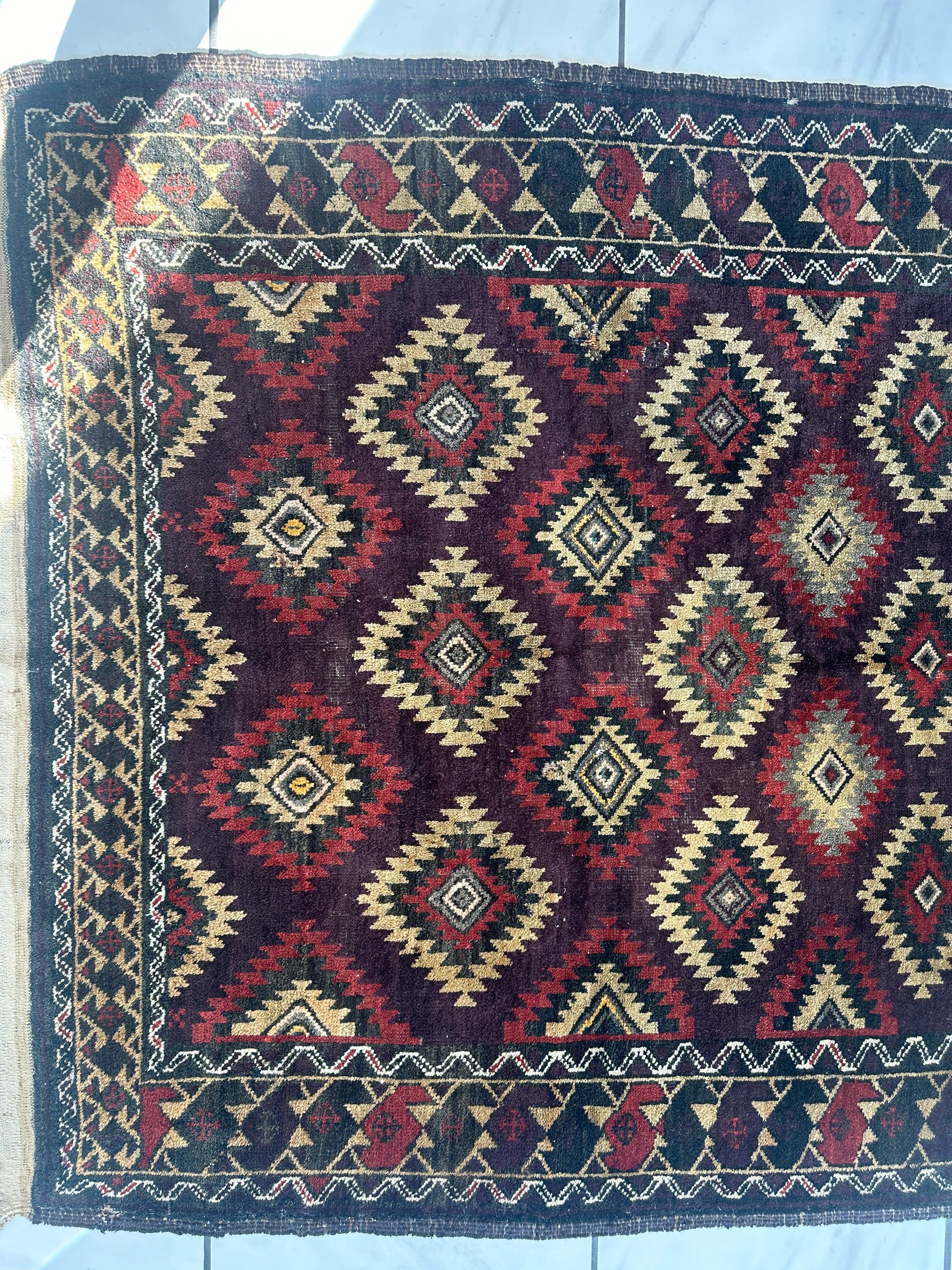 Antique 1900’s Tribal Baluch Wool Rug 4’5” x 8’6” - Image 10
