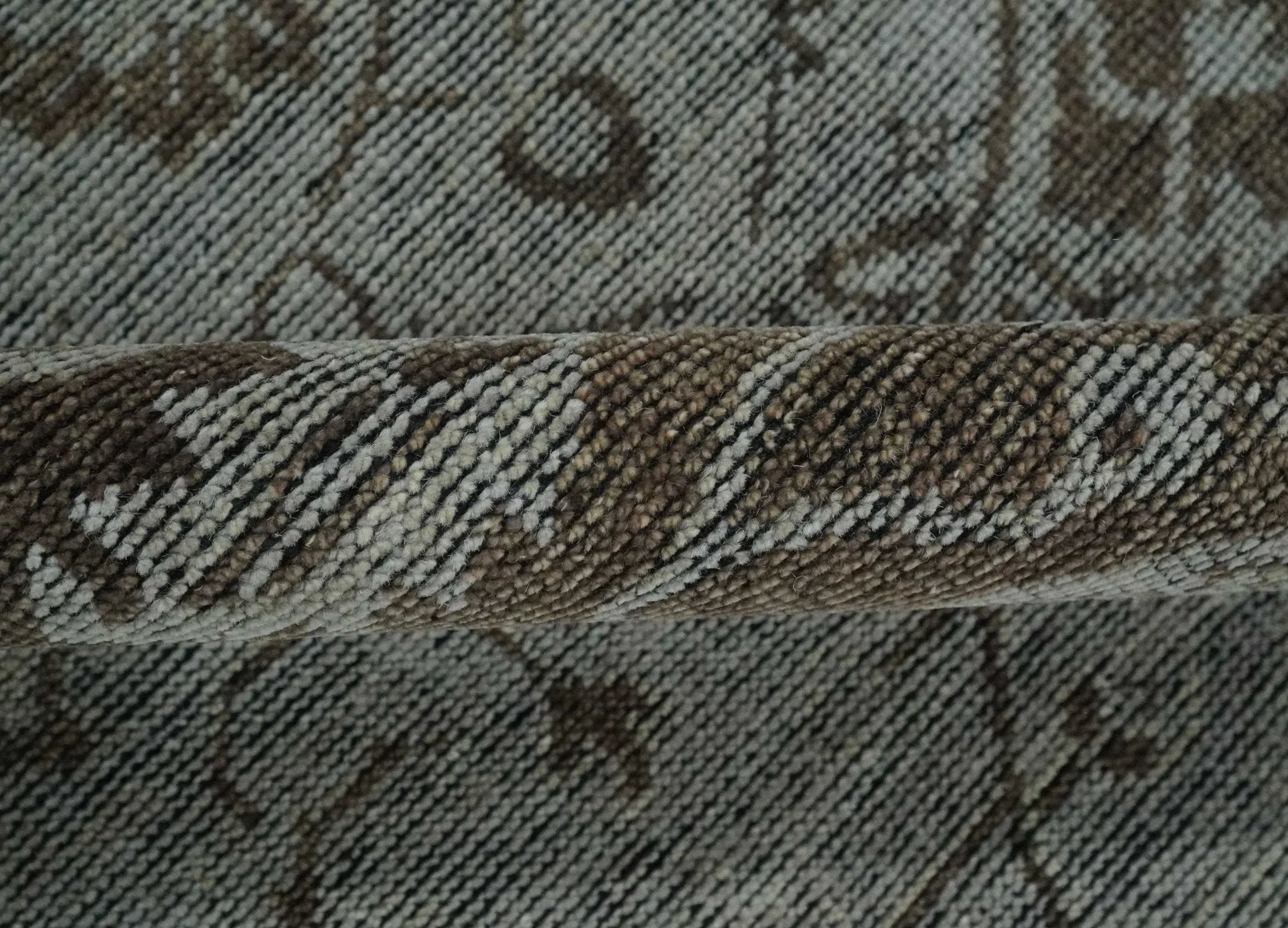 Antique Design Traditional Heriz Medallion Silver, Charcoal and Brown Hand Knotted 8x10 wool area Rug - Image 3