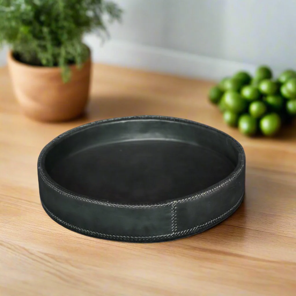 Arco | 13" Cedar Wood & Leather Round Tray - Image 2
