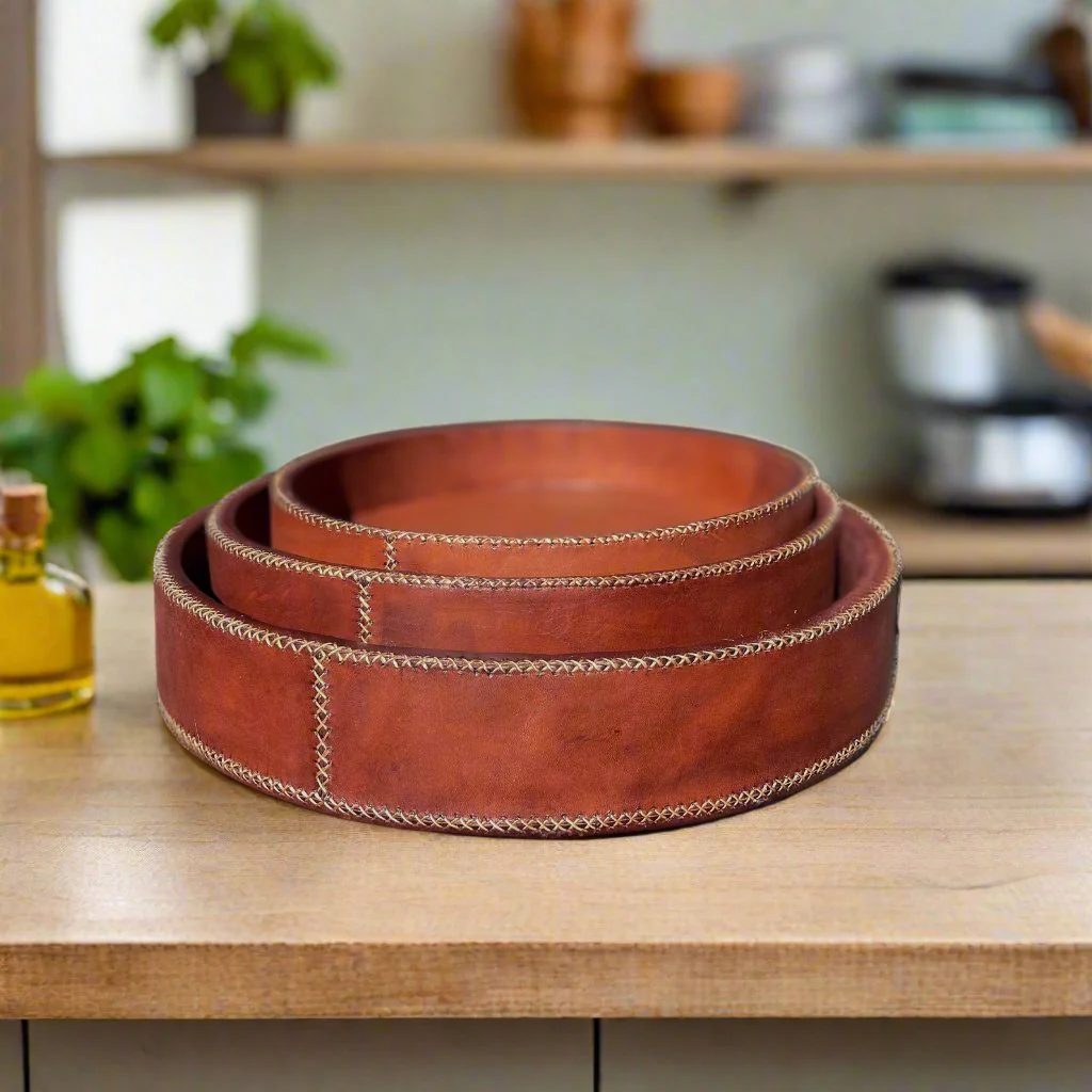 Arco | 13" Cedar Wood & Leather Round Tray - Image 3