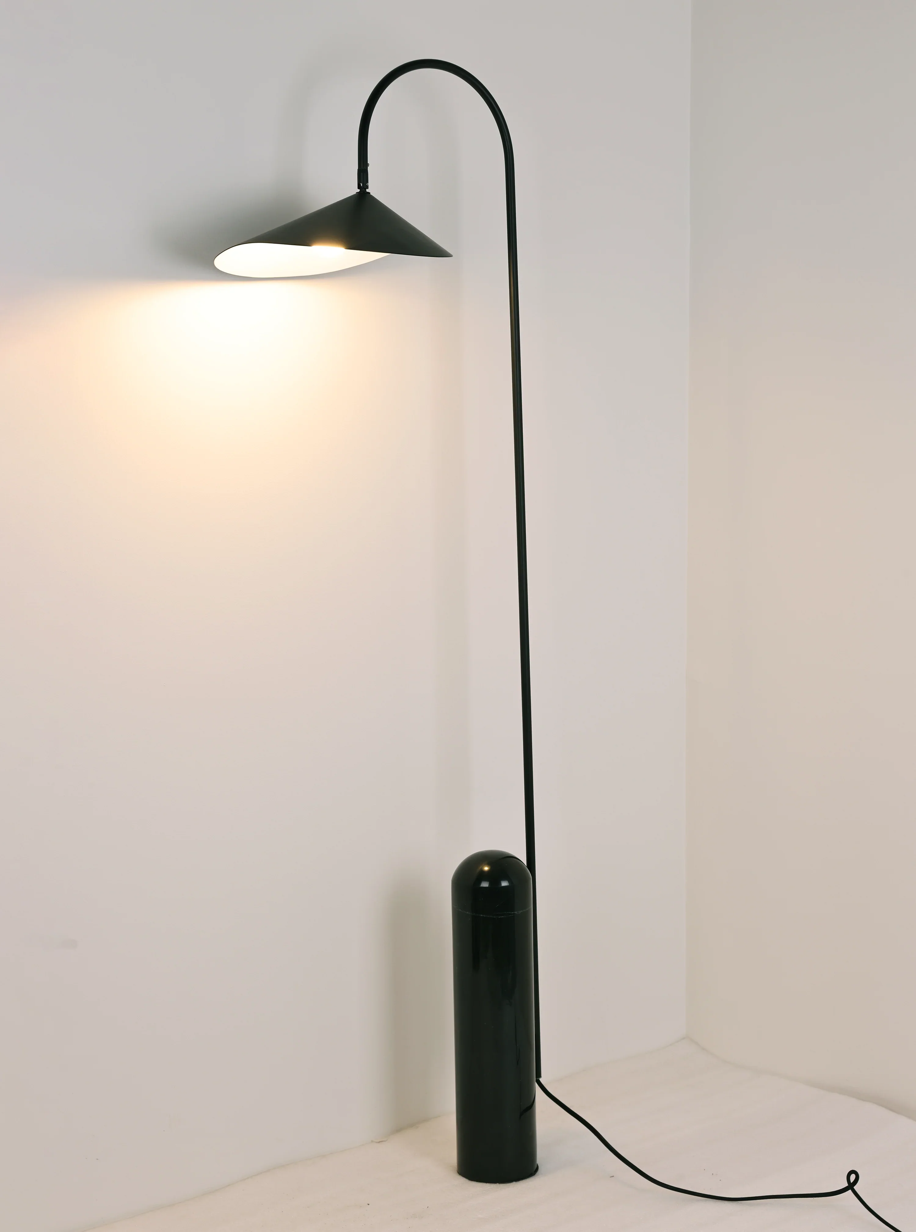 Arum Marble Floor Lamp - Image 14