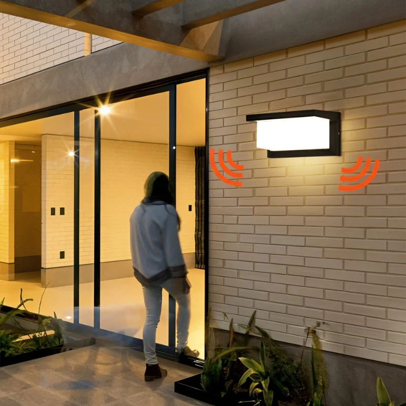 Aster Outdoor Wall Lamp - Image 4