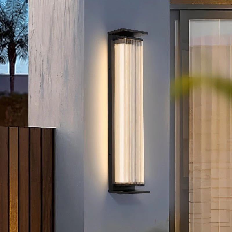 Baraq Outdoor Wall Lamp - Image 3