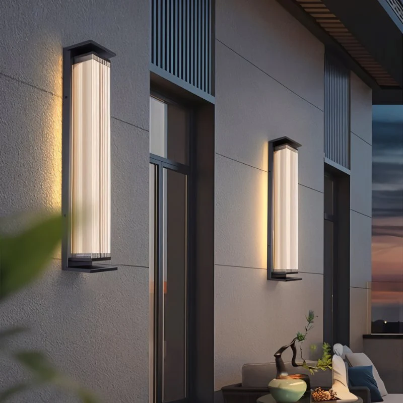 Baraq Outdoor Wall Lamp - Image 6