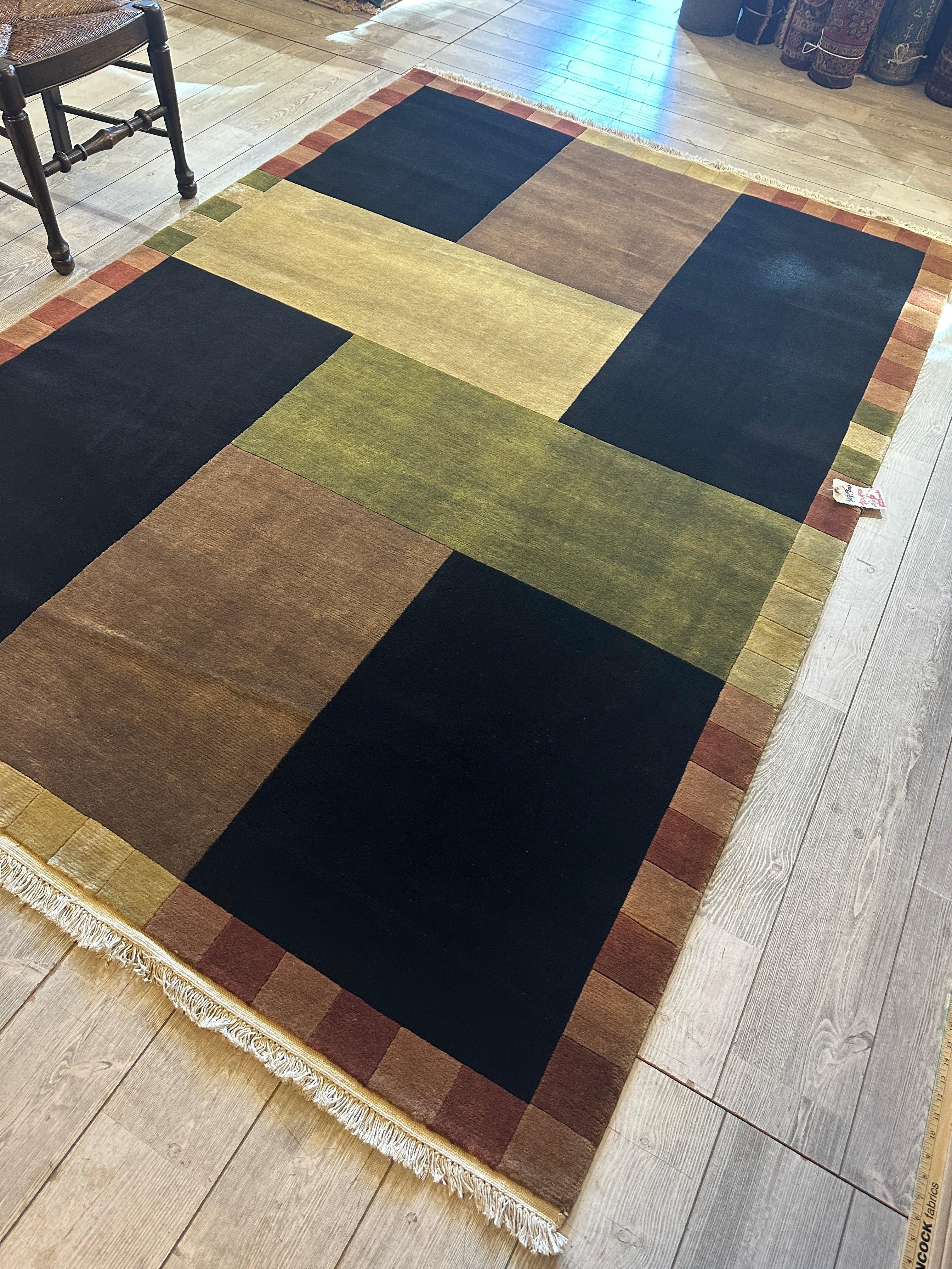 Beautifull Hand Knotted Abstract Area Rug 6’ x 9’ - Image 2