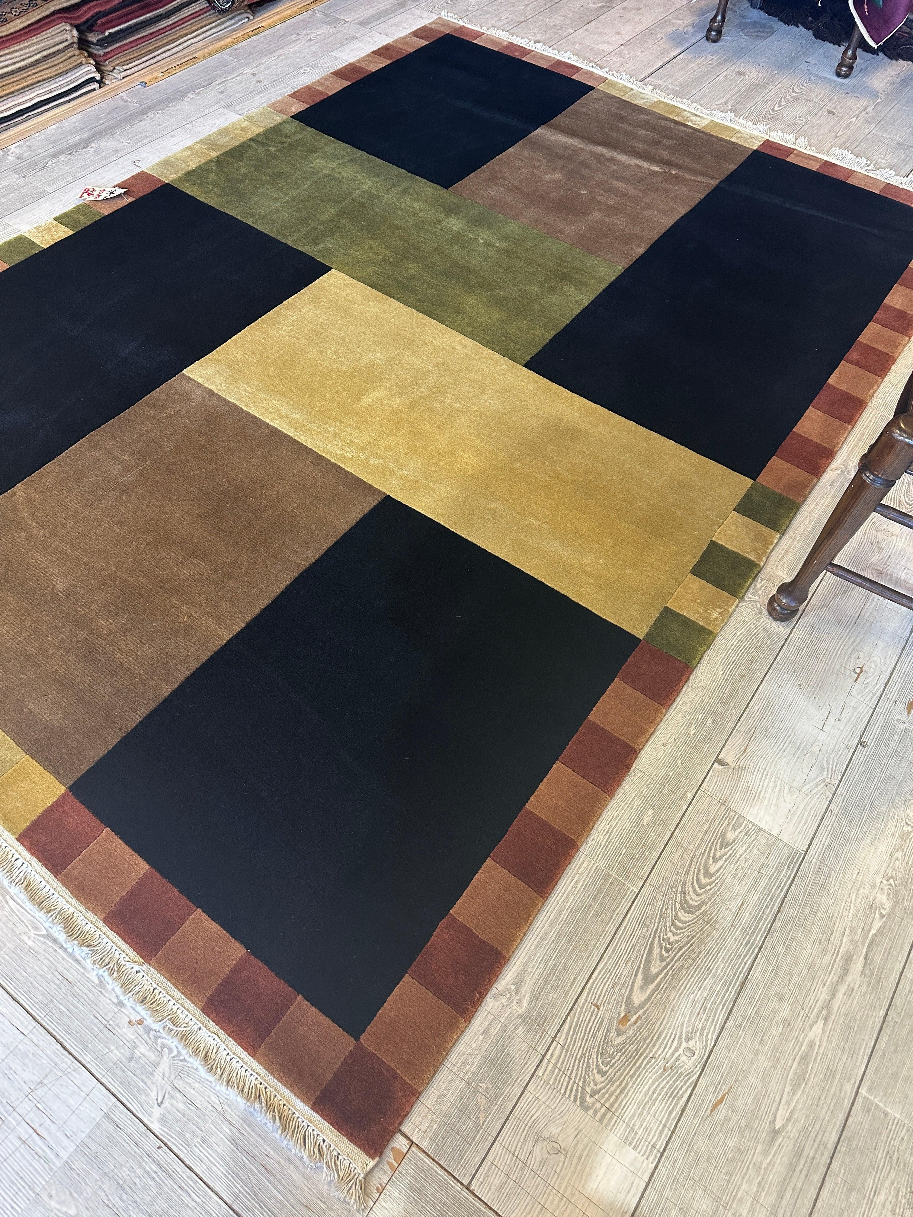 Beautifull Hand Knotted Abstract Area Rug 6’ x 9’ - Image 3