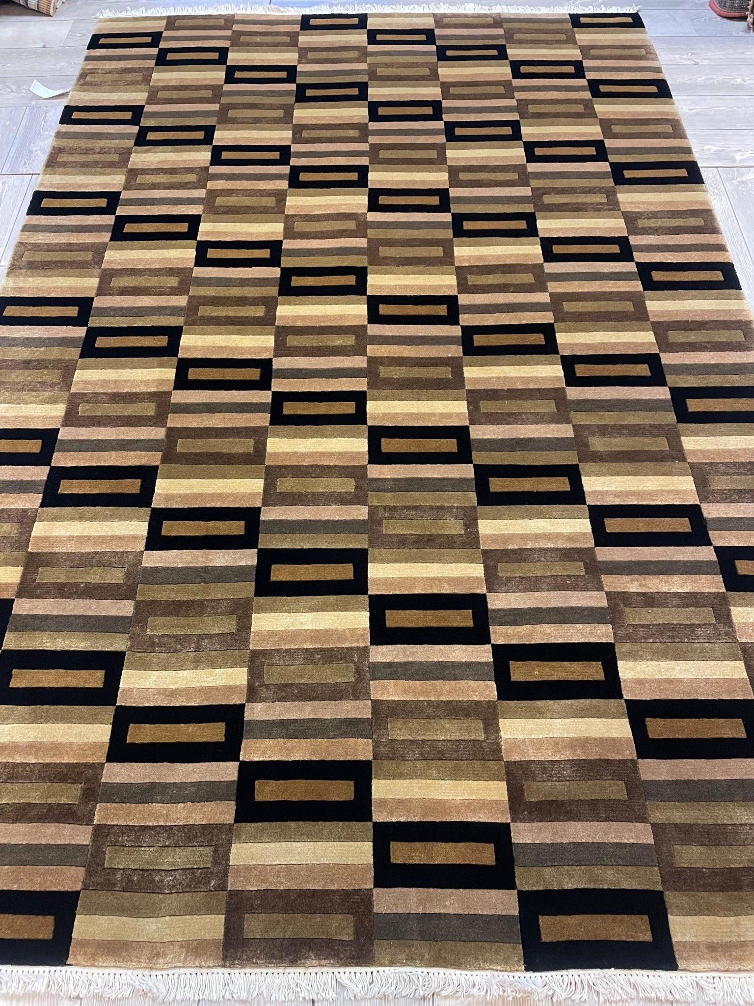 Beautifull Hand Knotted Nepali Geometric Area Rug 6x9 Ft - Image 2