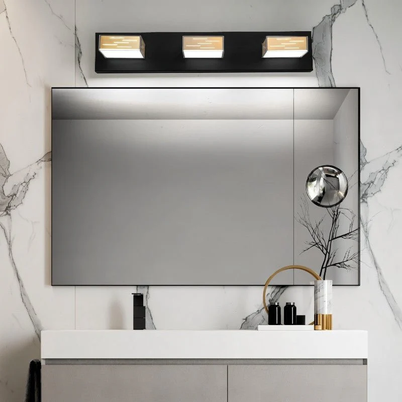 Brikle Wall Lamp - Image 4