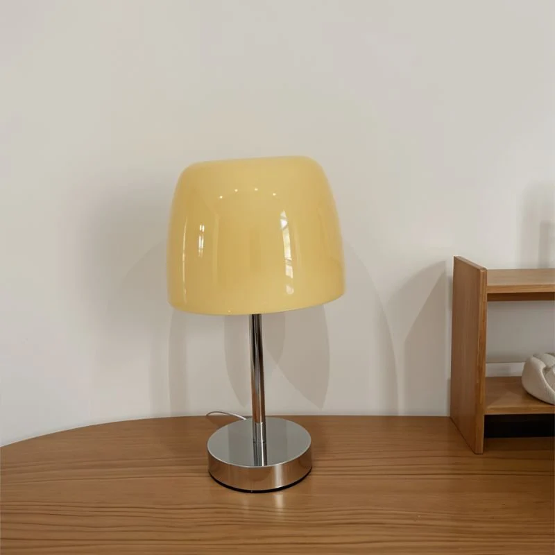 Castor Table Lamp - Image 3