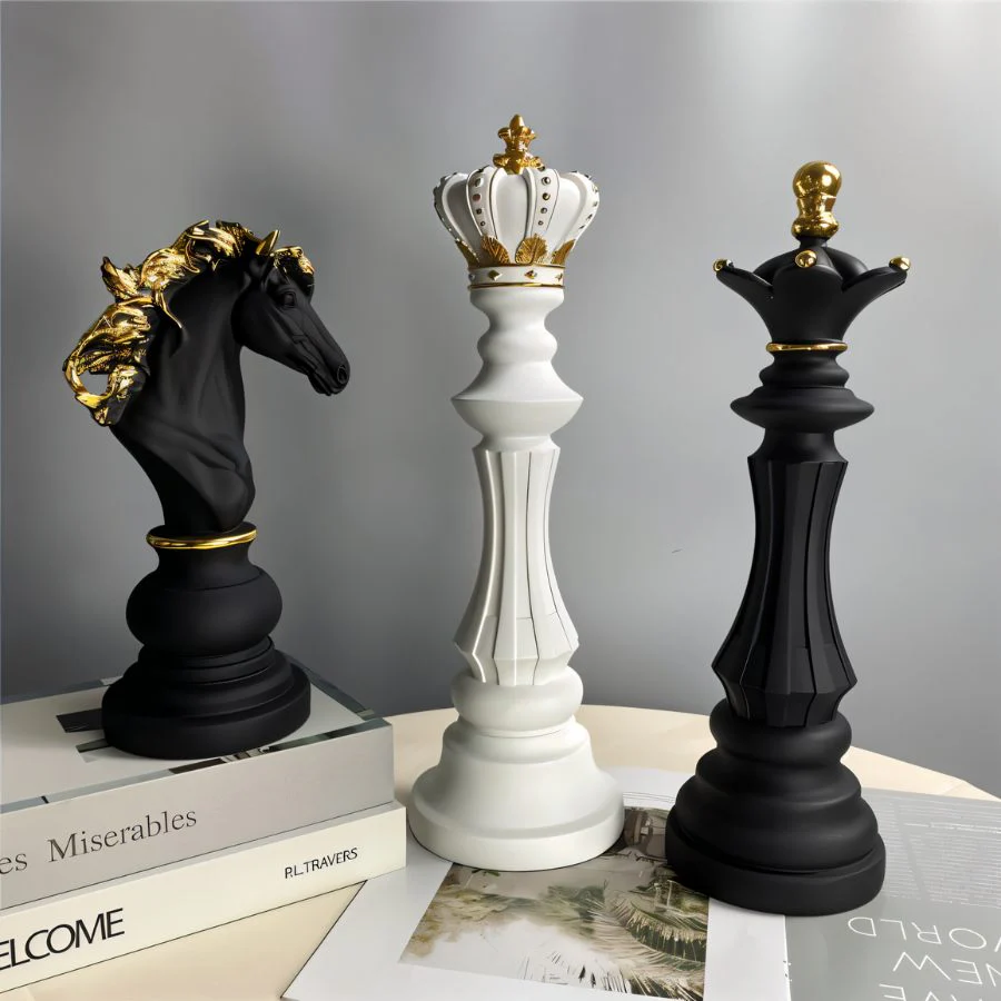 Chess Figurine - Image 14
