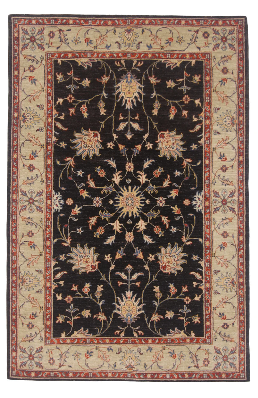 Chobi Farahan (4'01"x6'02") black/ivory