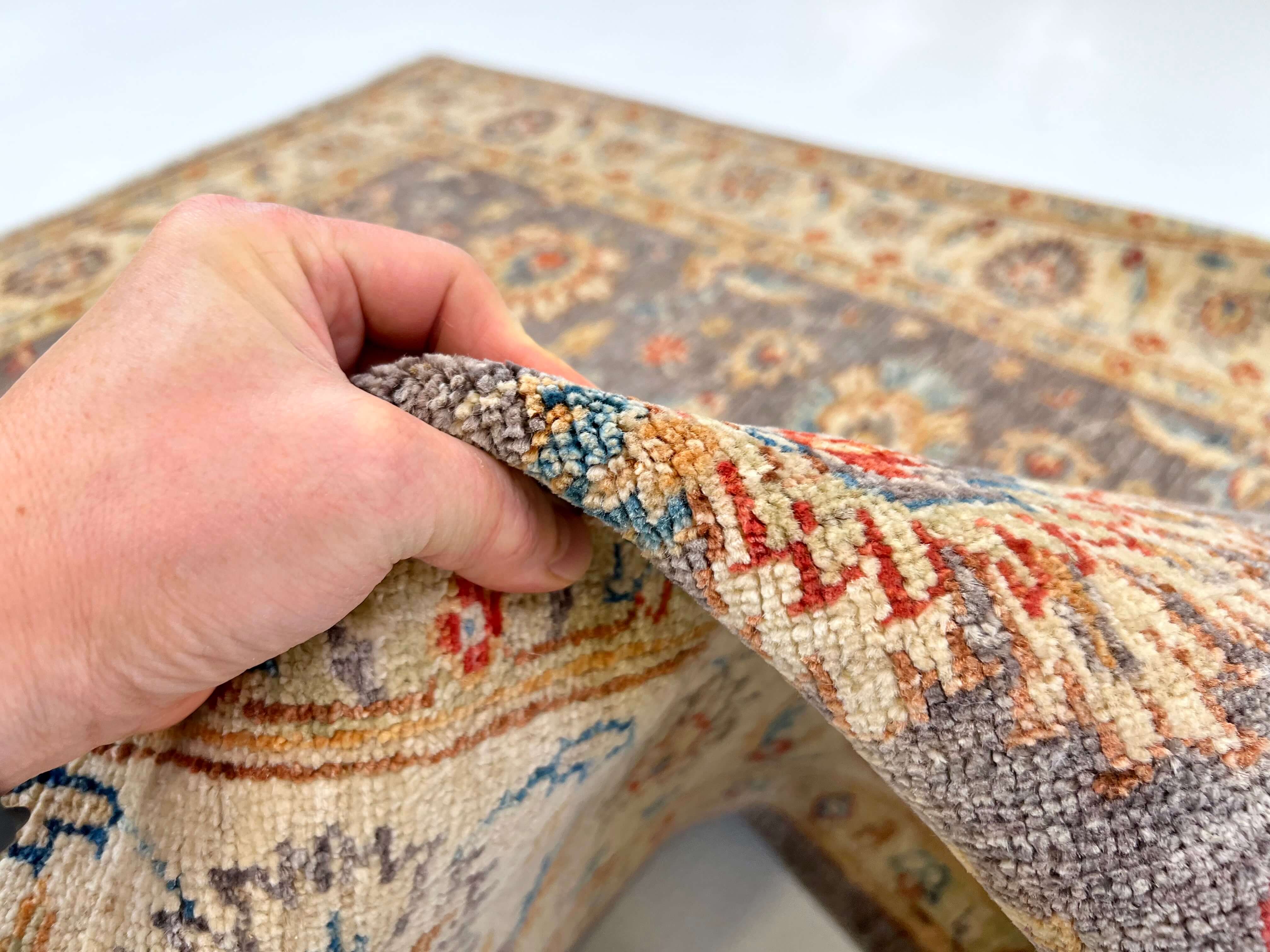 Chobi Farahan (4'00"x5'06") lavendar-gray/ivory - Image 5