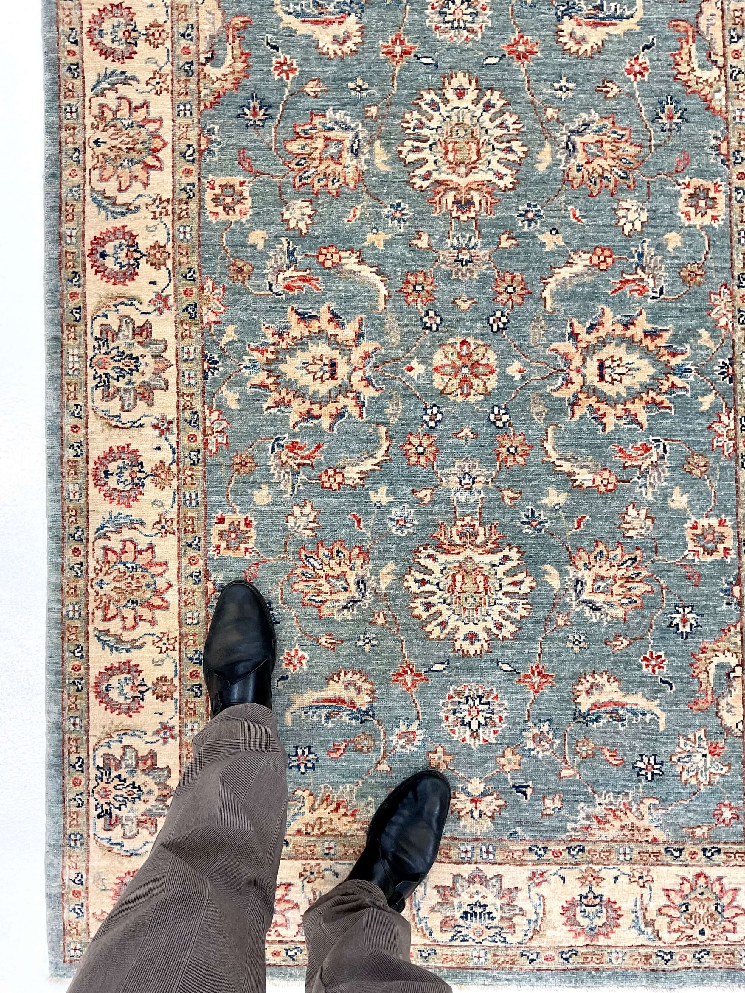 Chobi Farahan (4'02"x6'03") lt.blue/ivory - Image 7