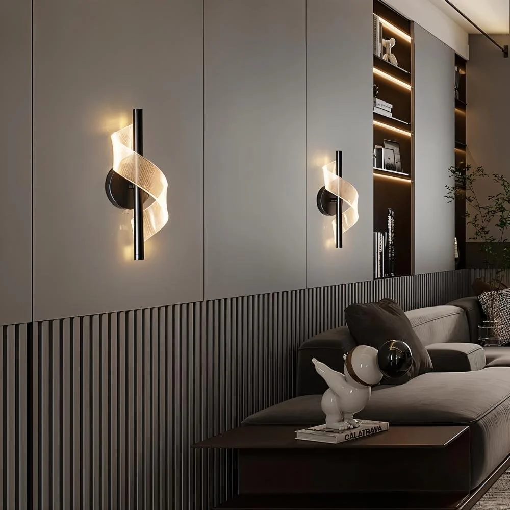Cicero Wall Lamp - Image 4