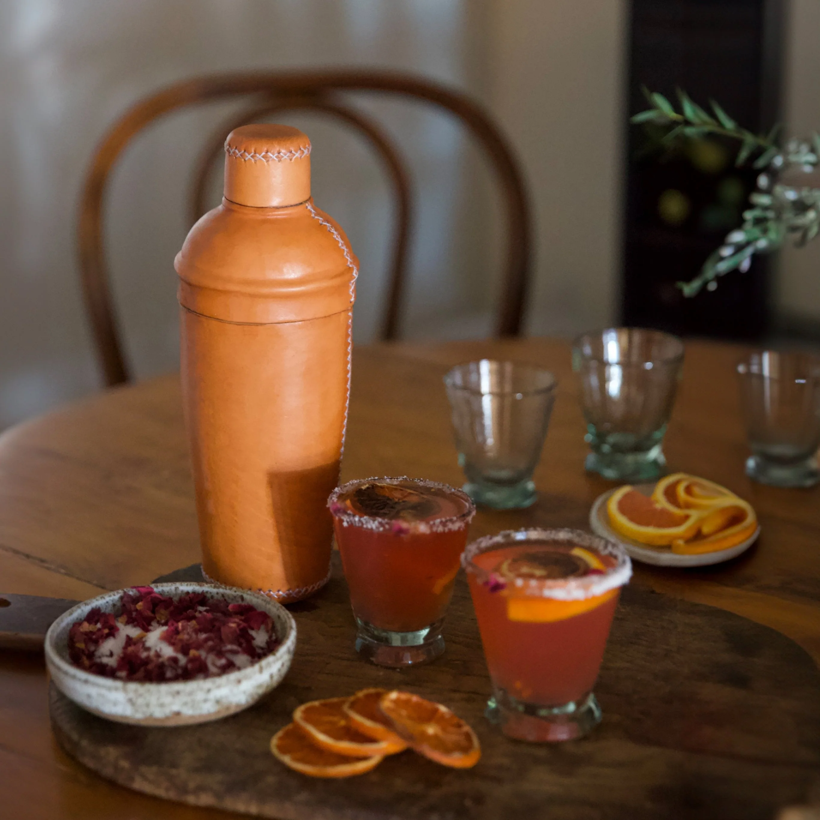 Coctelera | Leather Cocktail Shaker + Jigger - Image 12