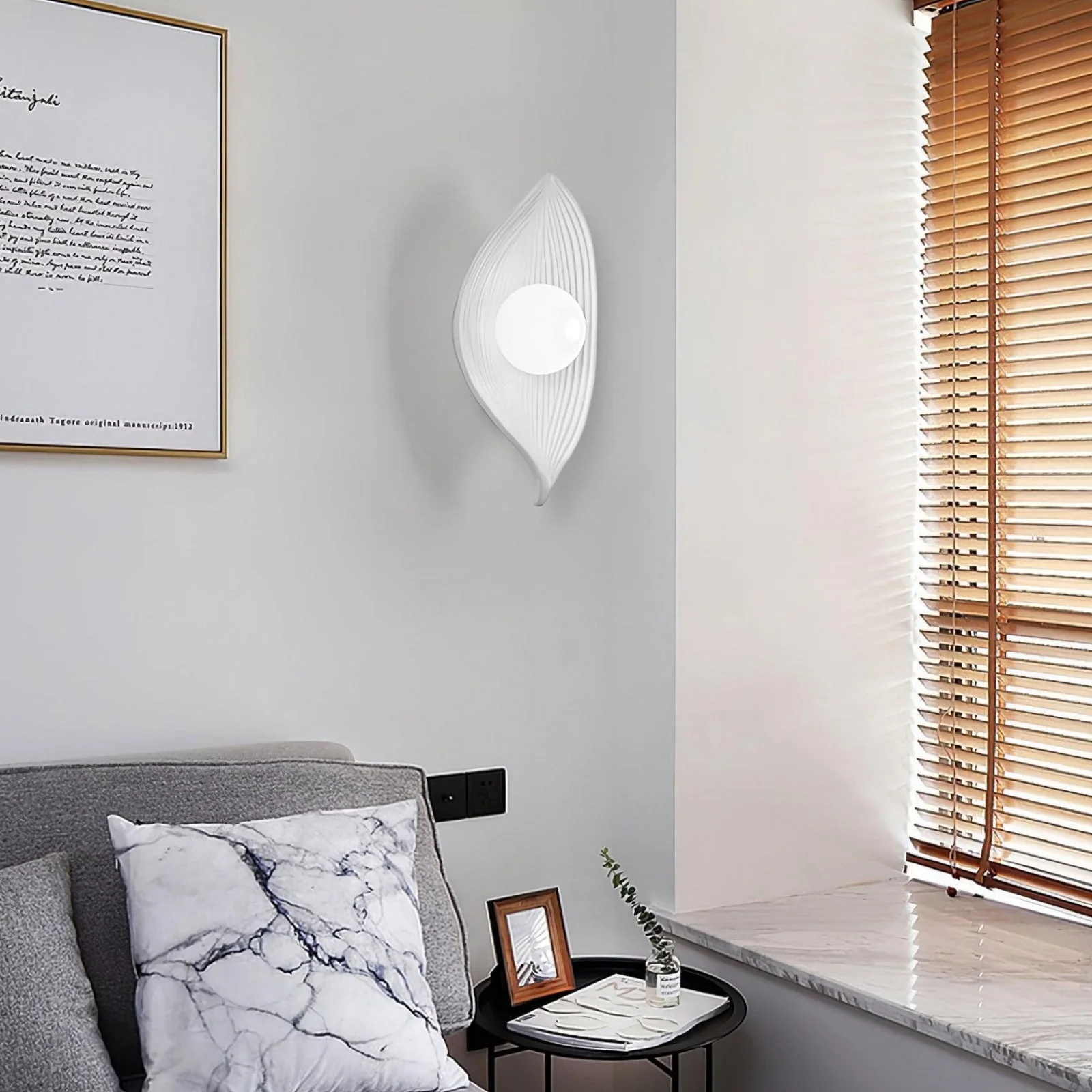Contemporary Nordic Leaf Resin Wall Lamp - Image 5