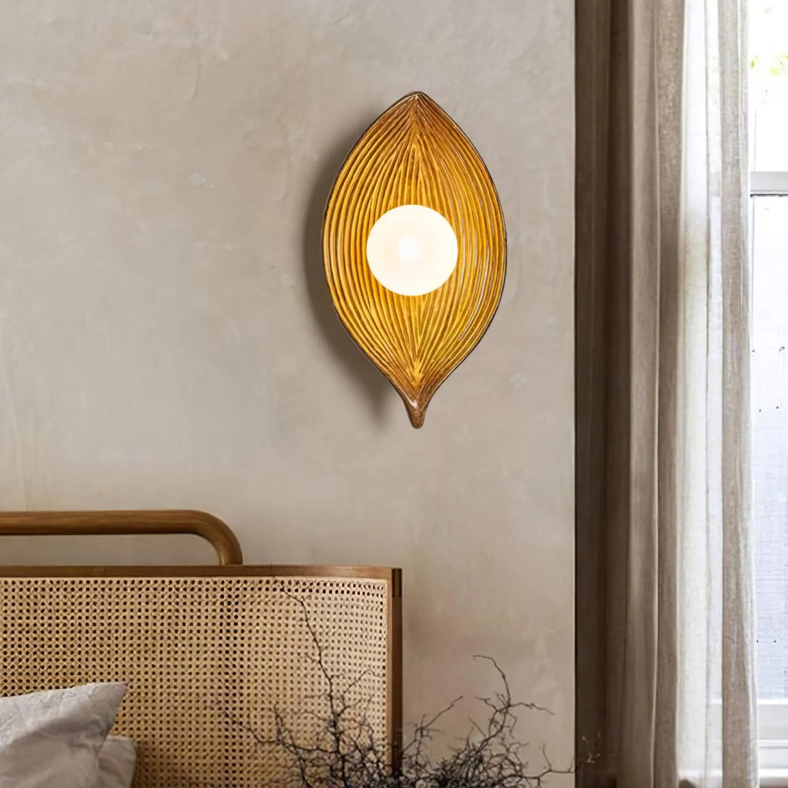 Contemporary Nordic Leaf Resin Wall Lamp - Image 6