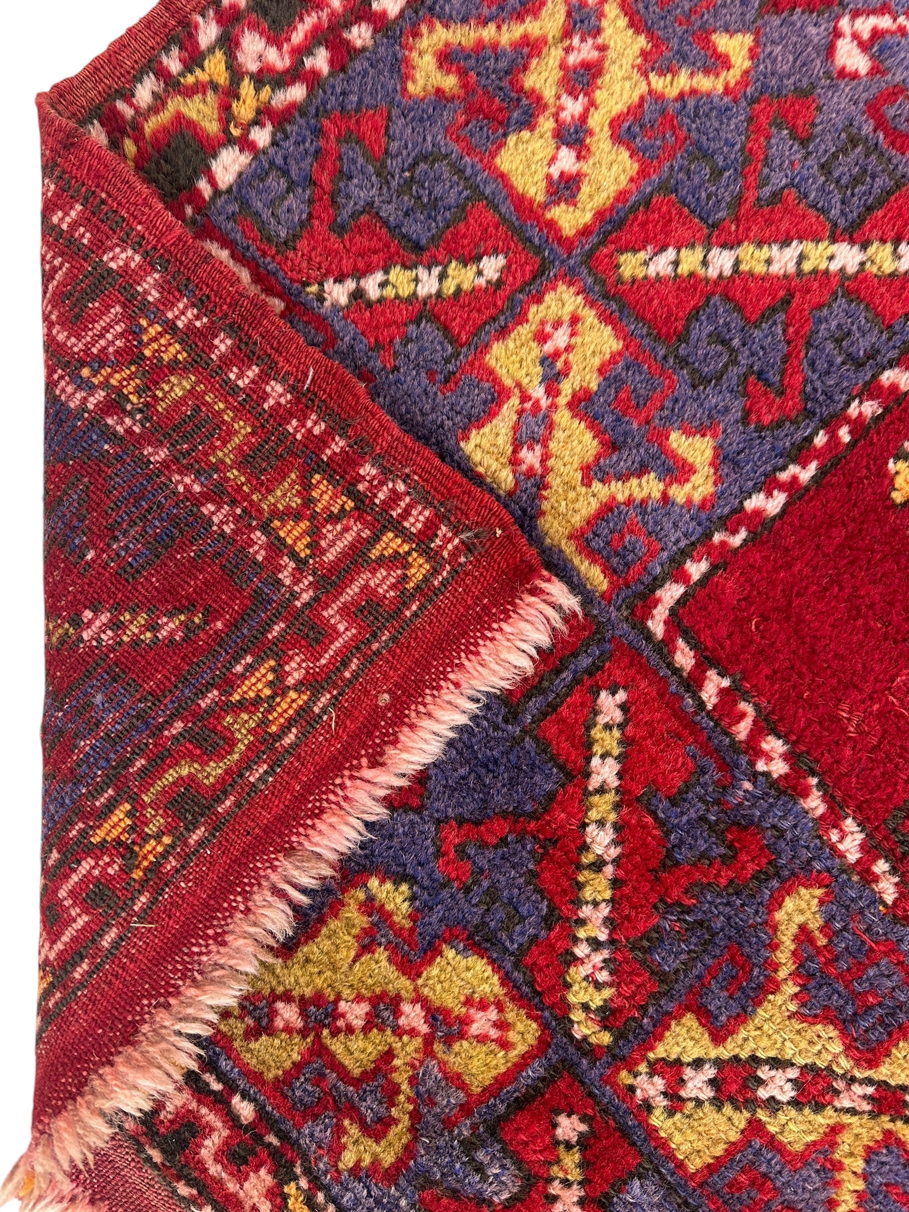 Dezgiri Anatolian Tribal Wool Rug – 5’x8’– Hand-Knotted Red Medallion Rug with Geometric Motifs - Image 9