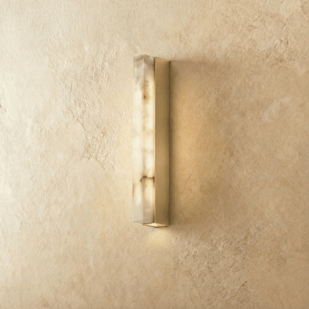 Eclate Alabaster Wall Lamp - Image 3