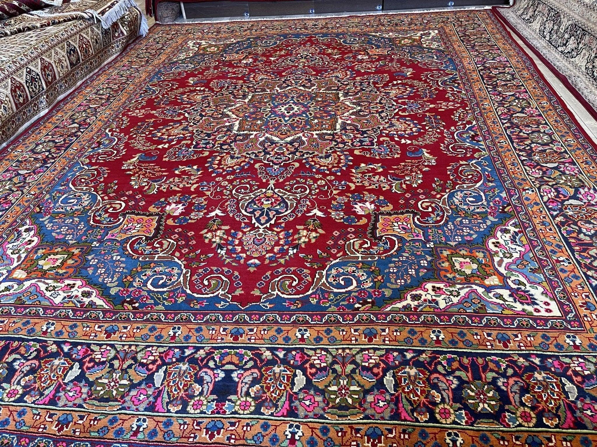 Elegant Mint Vintage 1960's Hand Knotted Veggie Dye Khorasan Area Rug 9’7” x 12’9” - Image 3