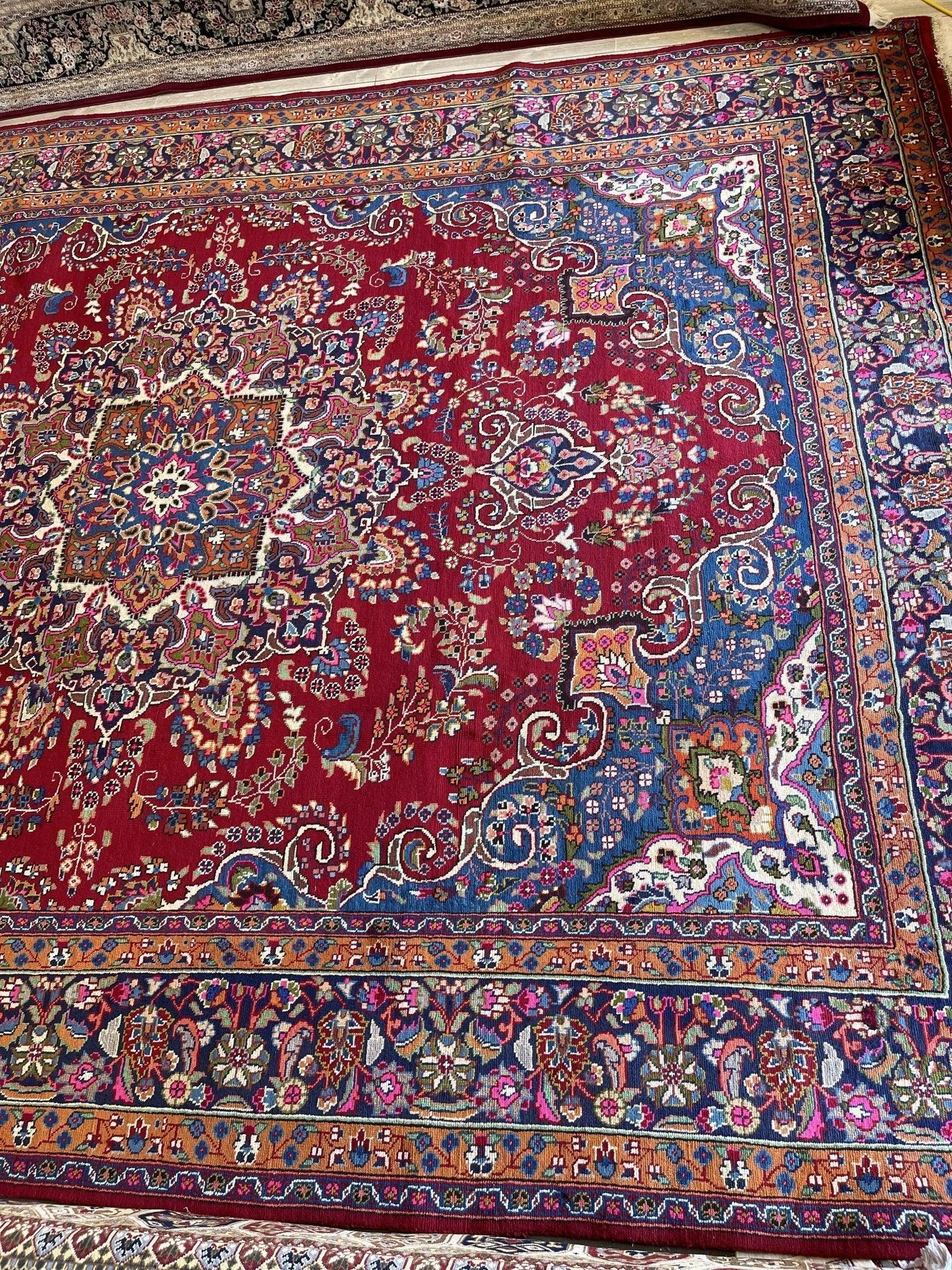 Elegant Mint Vintage 1960's Hand Knotted Veggie Dye Khorasan Area Rug 9’7” x 12’9” - Image 4