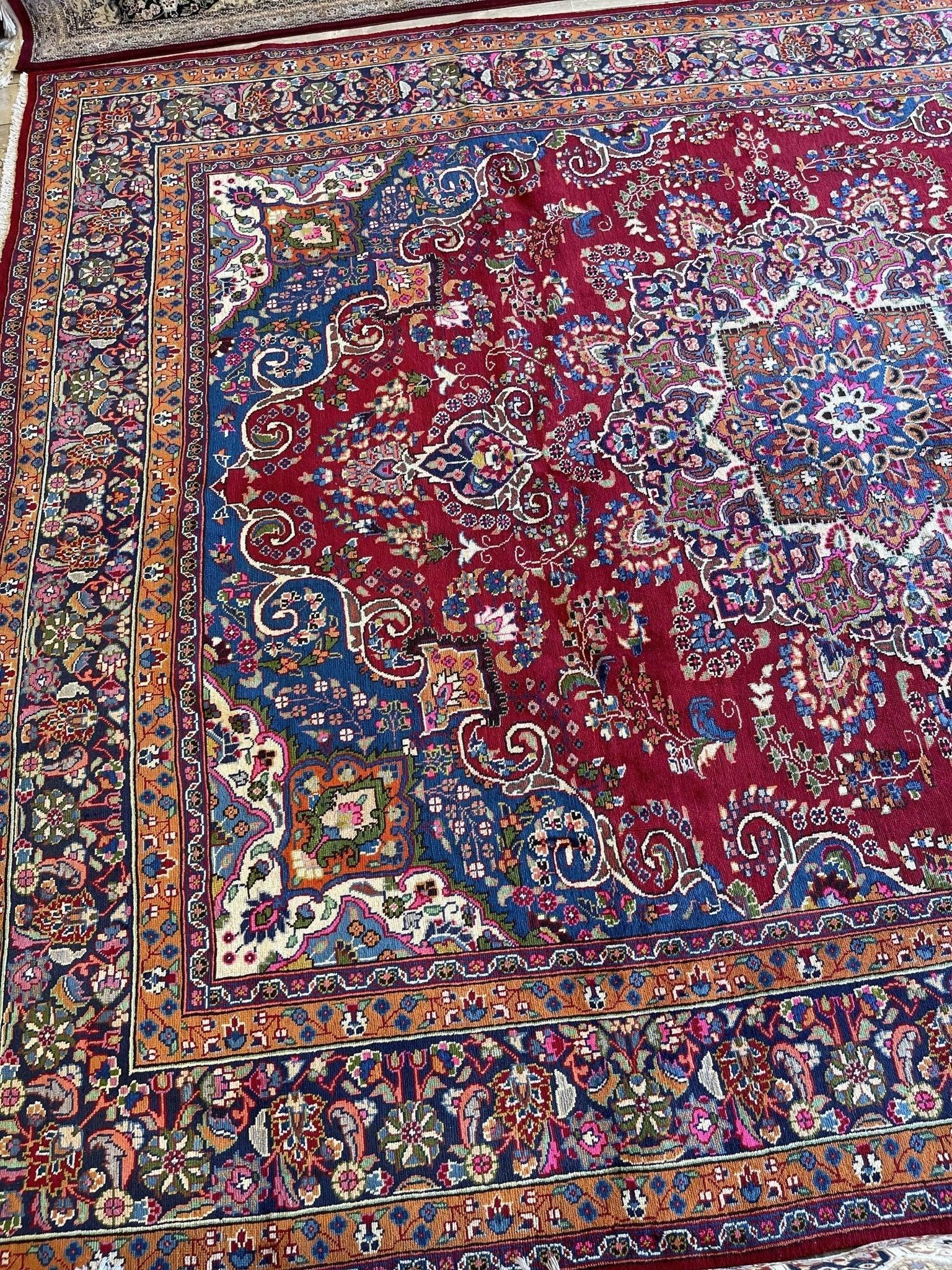 Elegant Mint Vintage 1960's Hand Knotted Veggie Dye Khorasan Area Rug 9’7” x 12’9” - Image 7