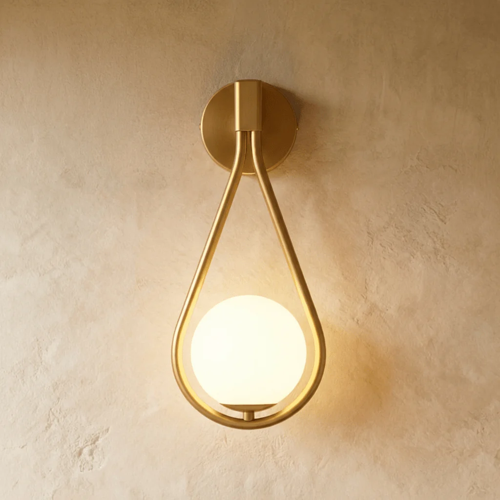 Embrace Wall Lamp