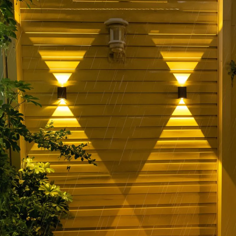 Enelise Outdoor Wall Lamp - Image 9
