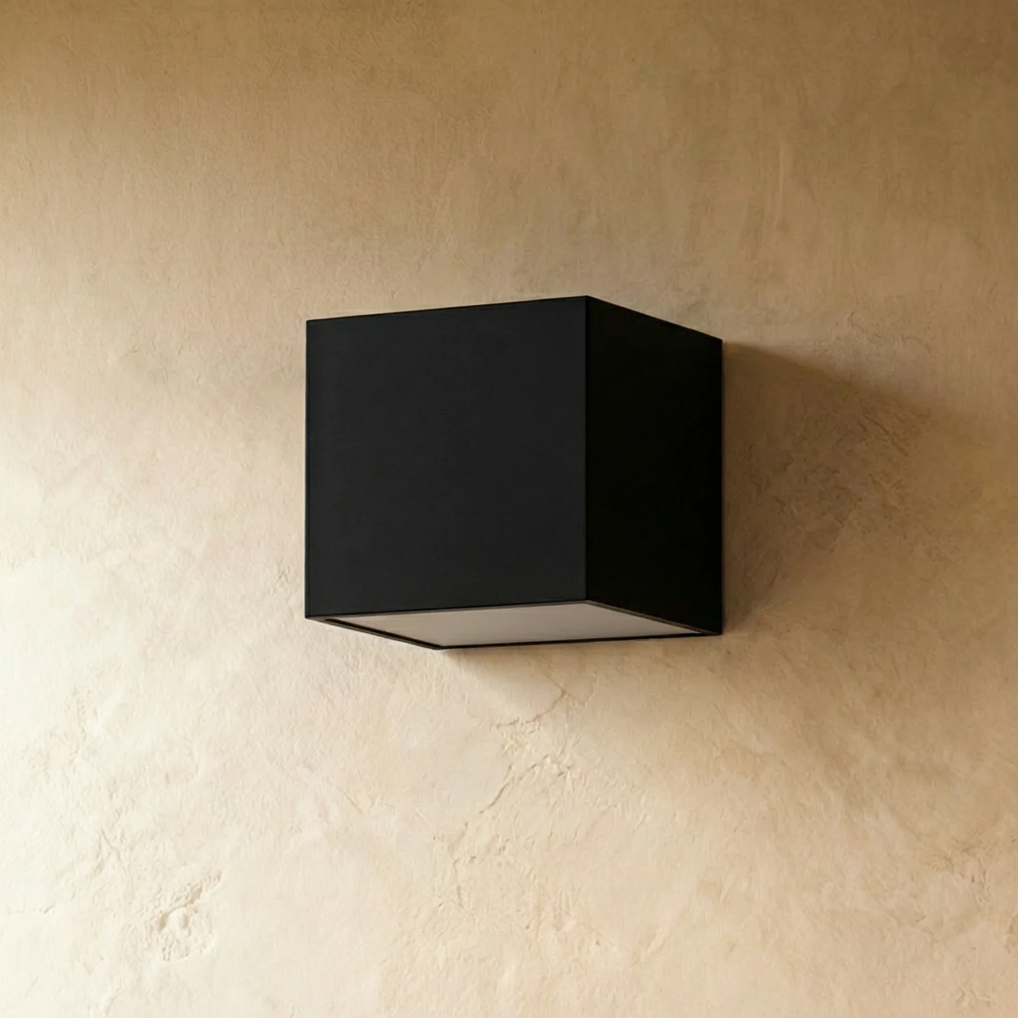 Evelyn Outdoor Wall Lamp - Image 2