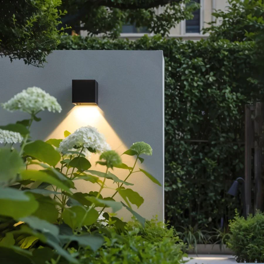 Evelyn Outdoor Wall Lamp - Image 6