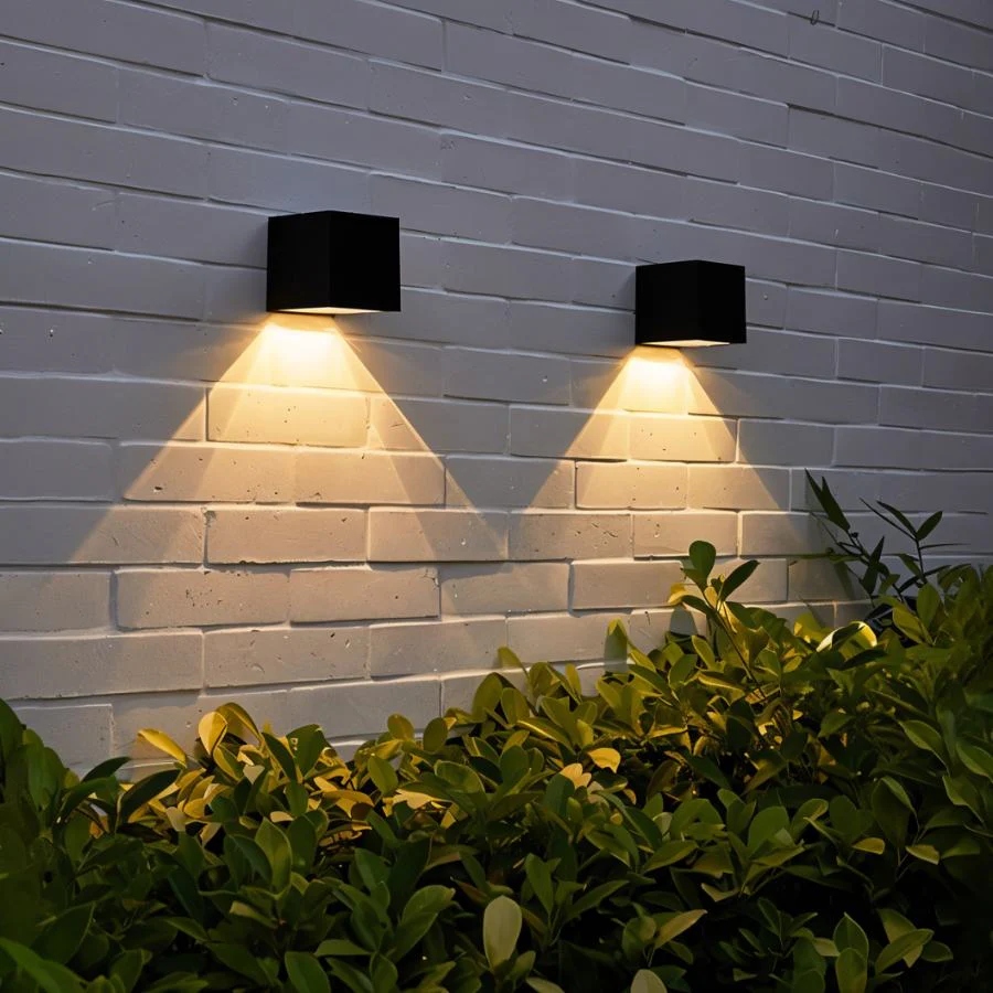 Evelyn Outdoor Wall Lamp - Image 8