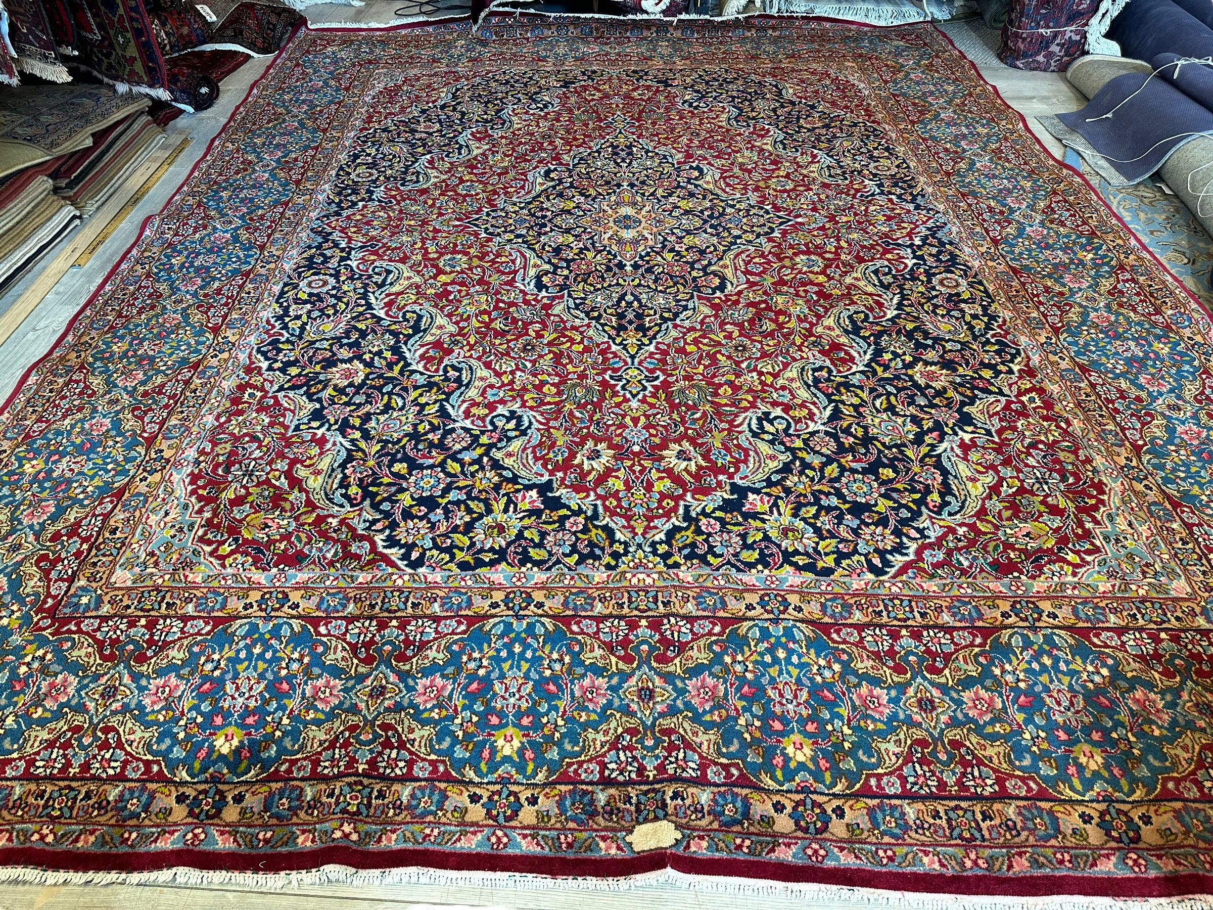 Exquisite Persian Vintage Medalian Rug 10 x 13 - Image 2