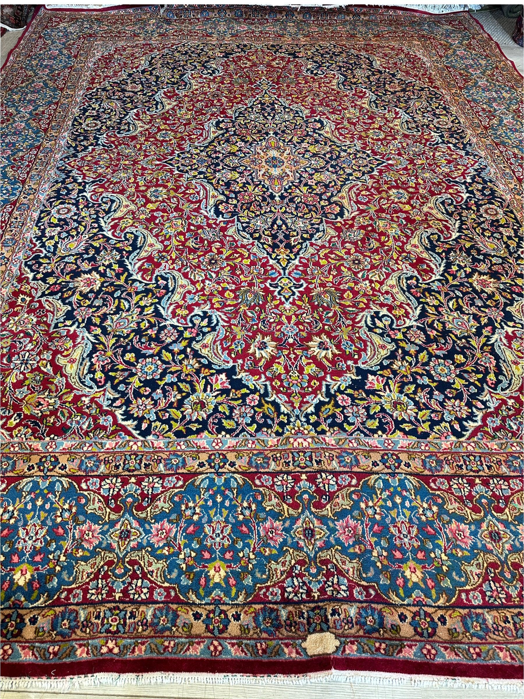 Exquisite Persian Vintage Medalian Rug 10 x 13 - Image 3